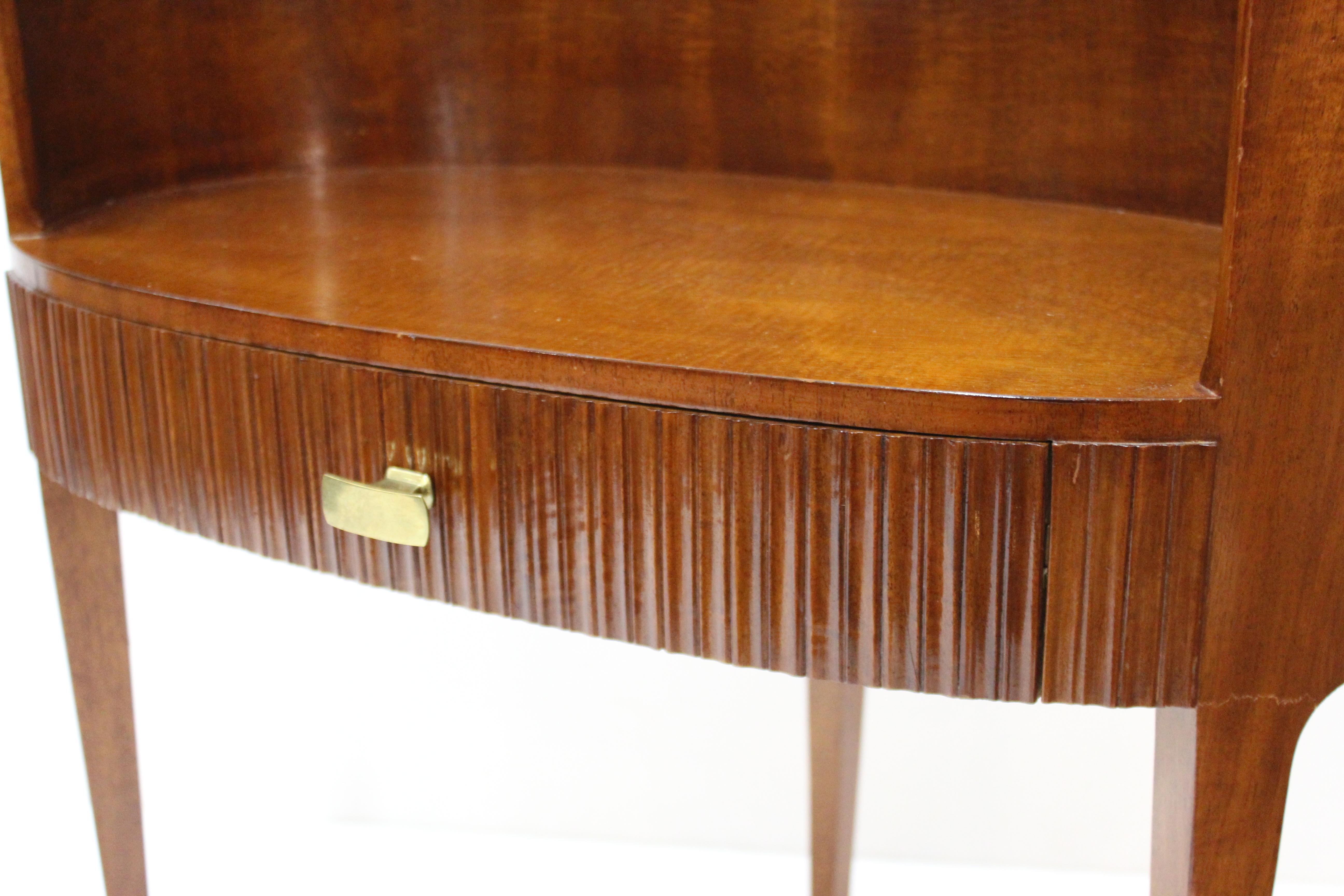 Riva Mobili D'Arte Italian Modernist Carved Wood Tripod Side or End-tables 8