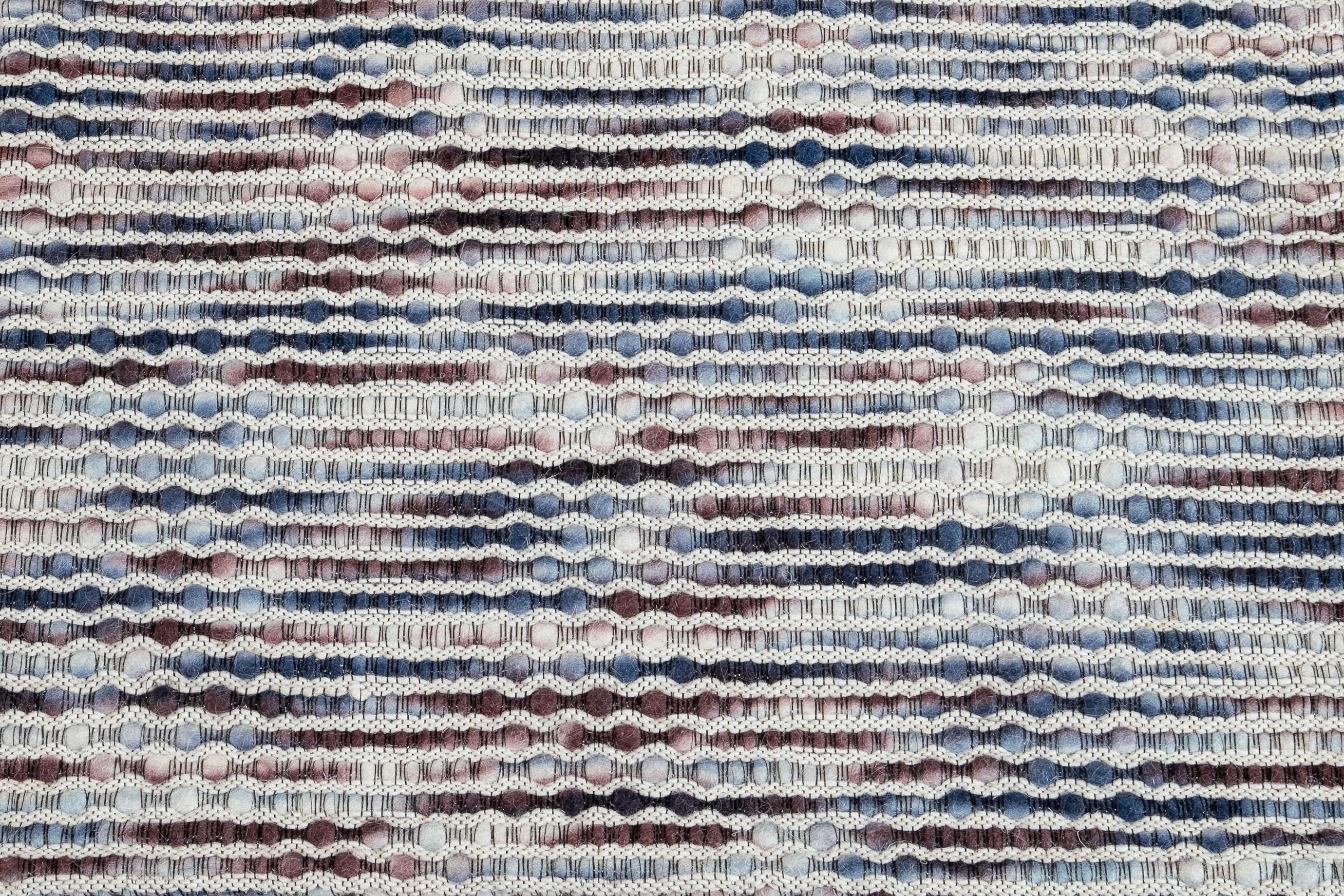 River Indoor and Outdoor Collection Woven Felt Textured Jaquard Wool Custom Rug In New Condition For Sale In Norwalk, CT