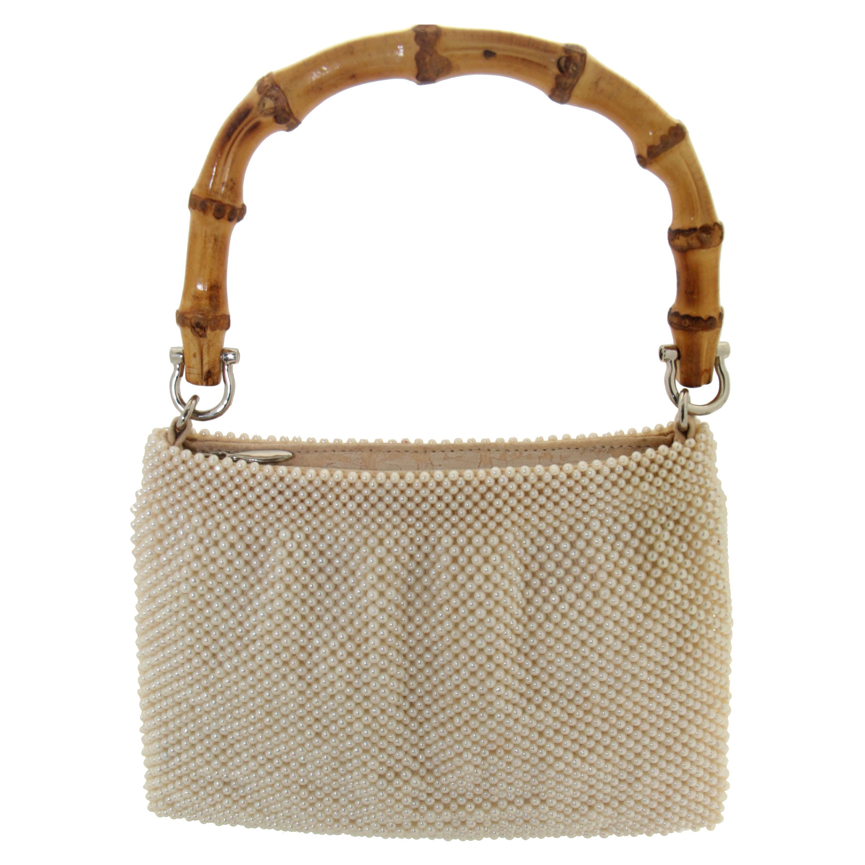 Bolso tejido de perlas River Pearls