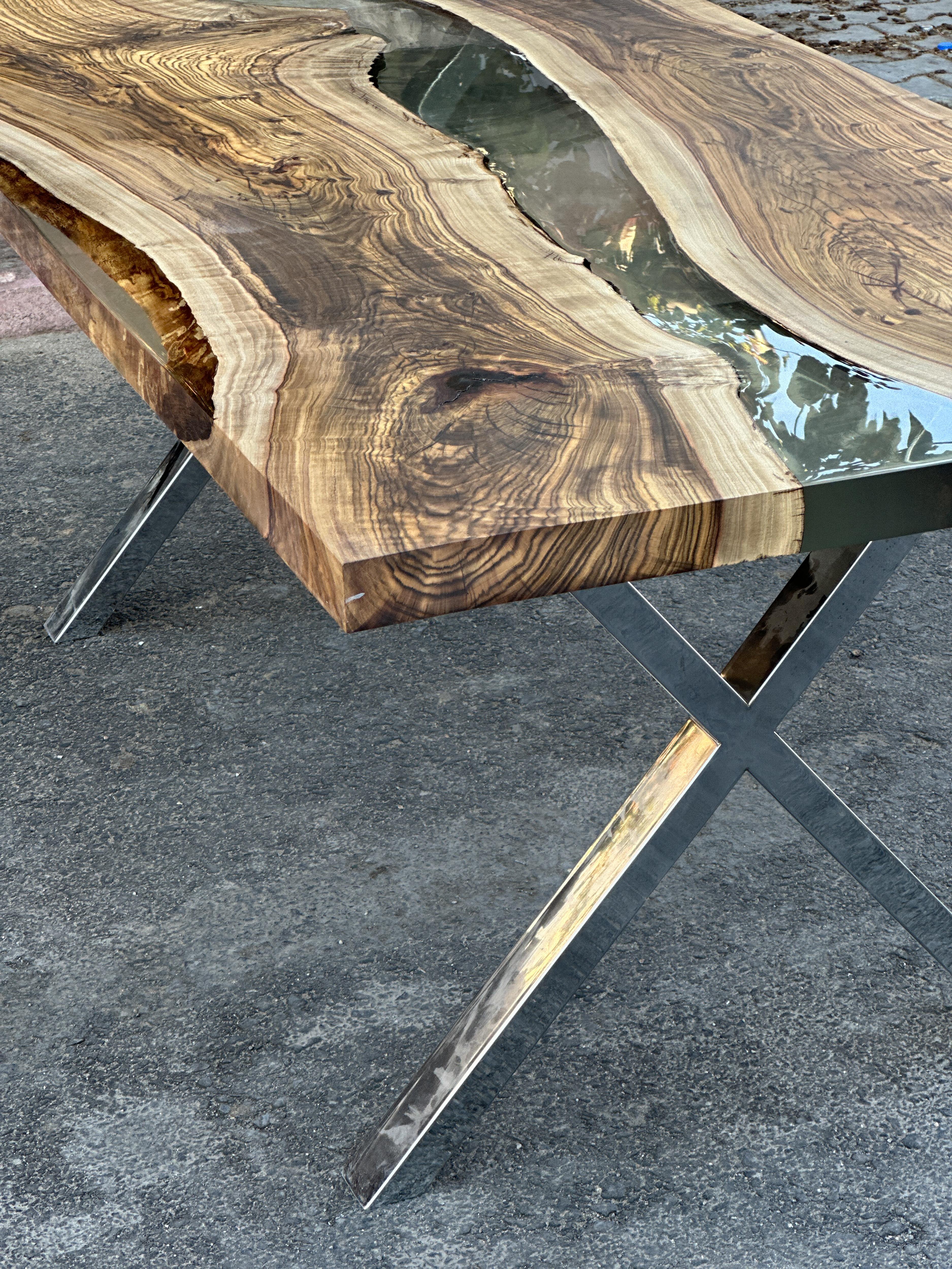 Aluminium Table de salle à manger Live Edge River Table en vente