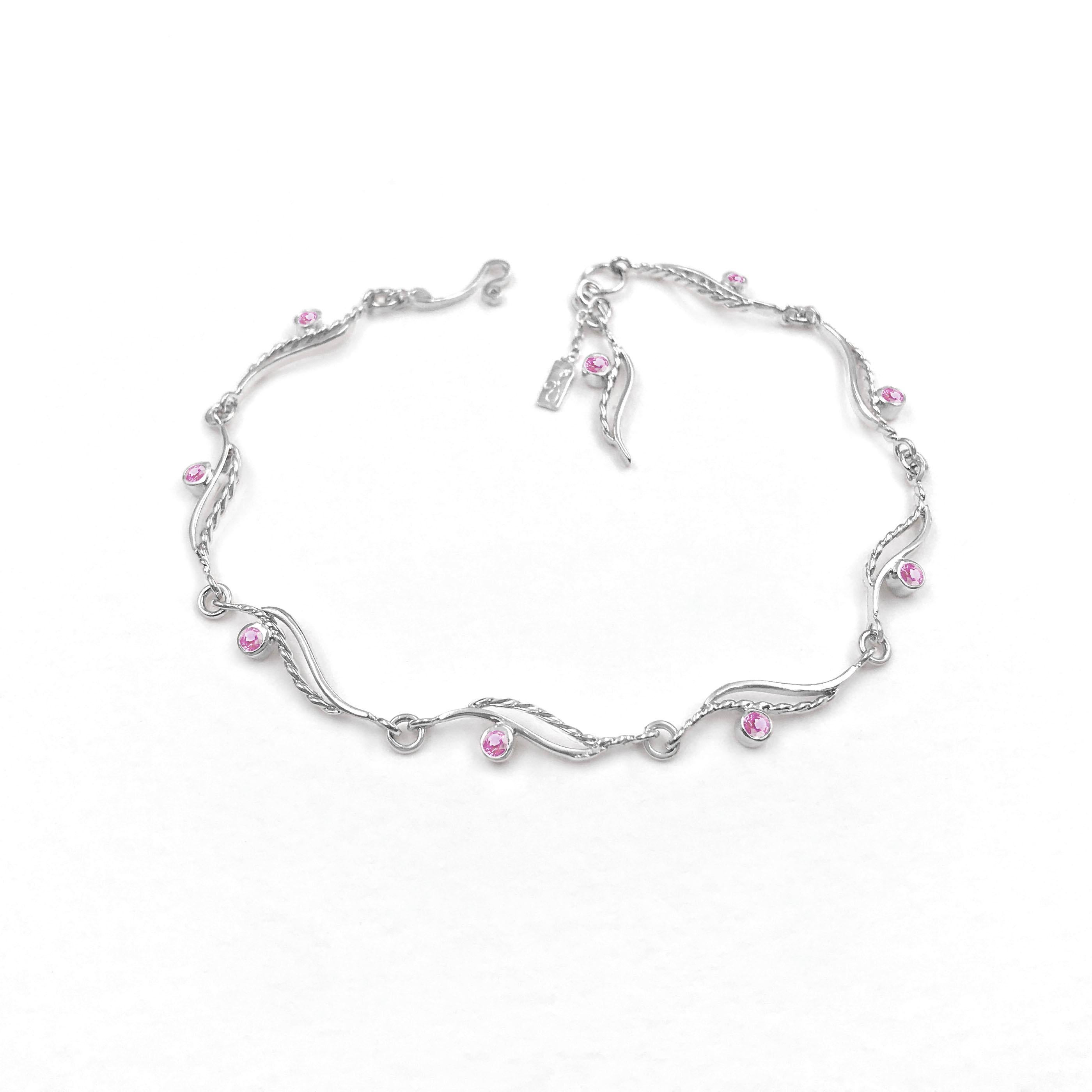 River-Rose-Twist-Flow Bracelet with Pink Sapphire 18 Karat In New Condition For Sale In Paterson, NJ