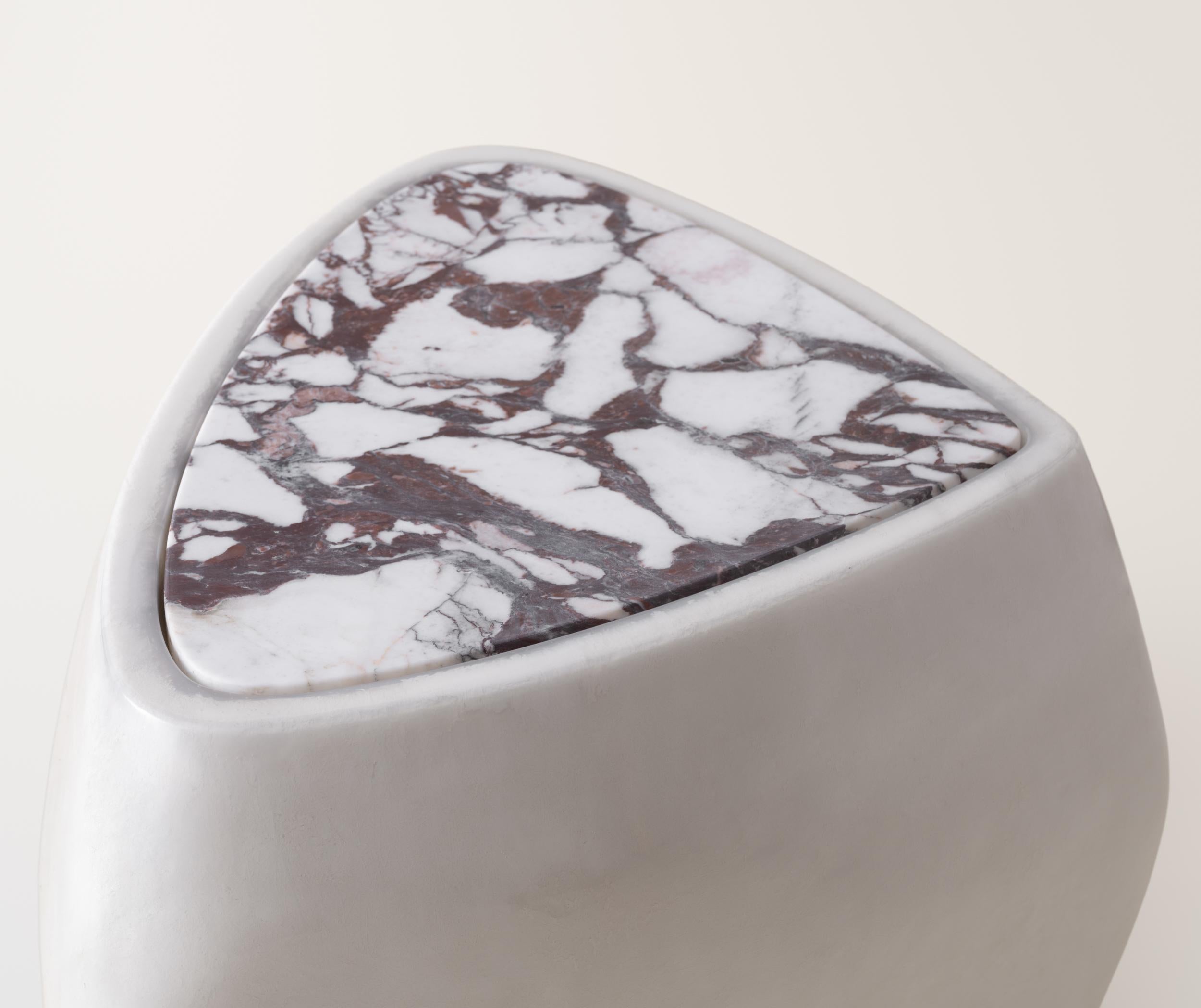Table d'appoint River en crème et marbre Patagonia en vente 5