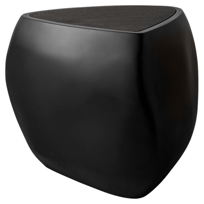 Konekt River Side Table - Matte Black Fiberglass and Ebonized Walnut en vente