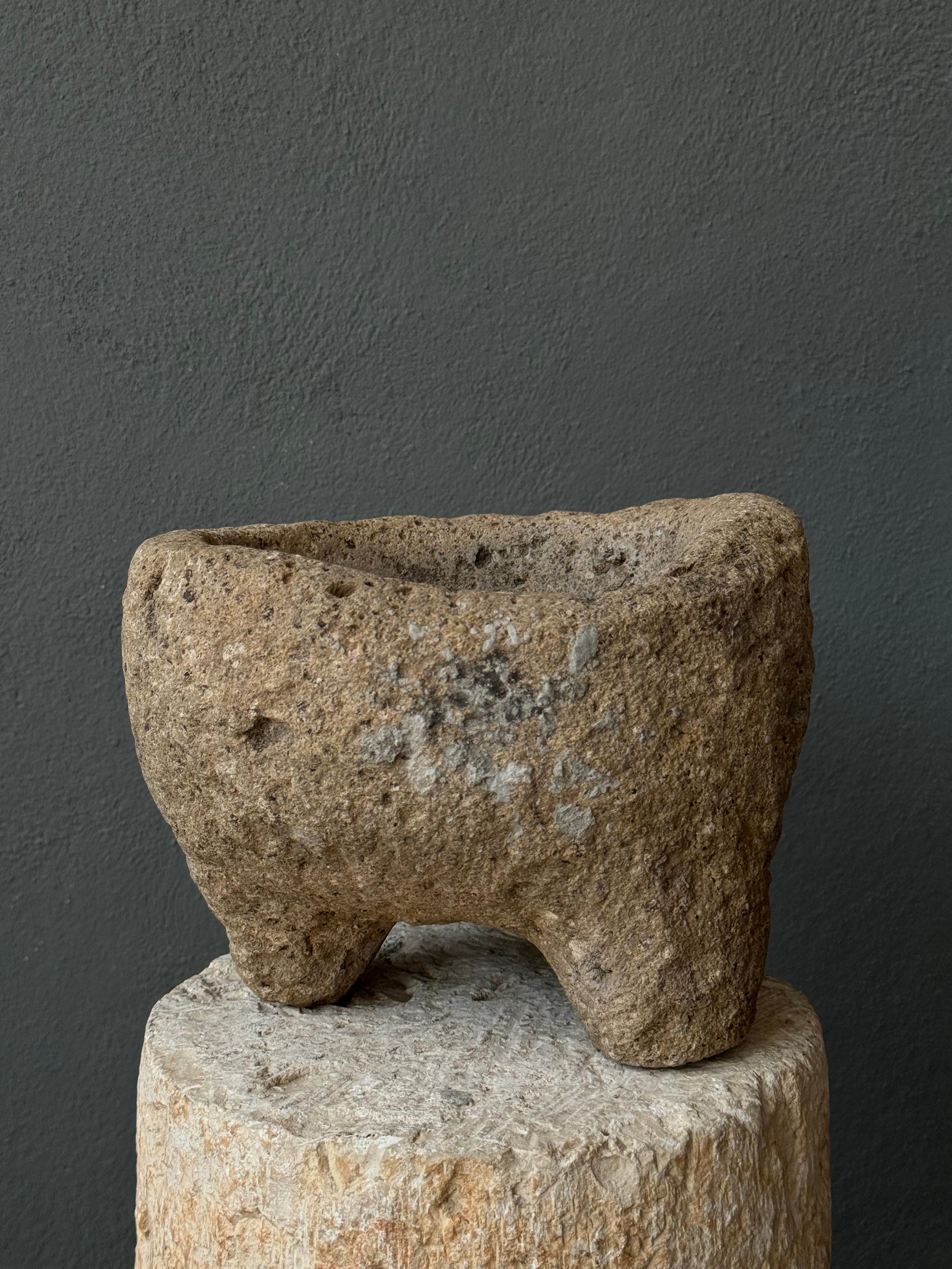 River Stone Mortar From San Luis Potosí, Mexico, Circa Mid 19th Century In Distressed Condition In San Miguel de Allende, Guanajuato