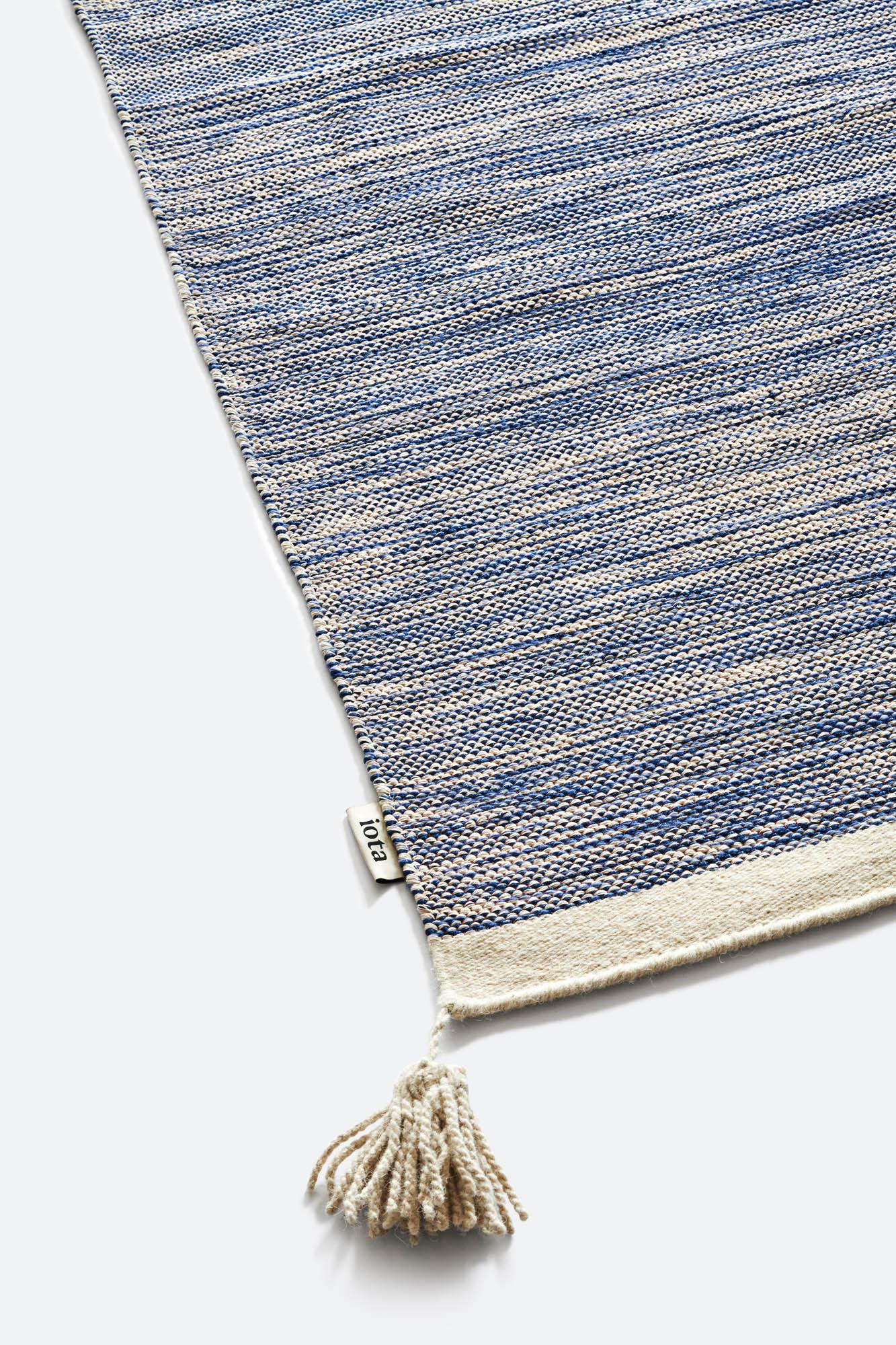 'Rivers' Handmade Woven Indoor Runner Rug in Blue Sand by Iota In New Condition For Sale In Tel Aviv, IL