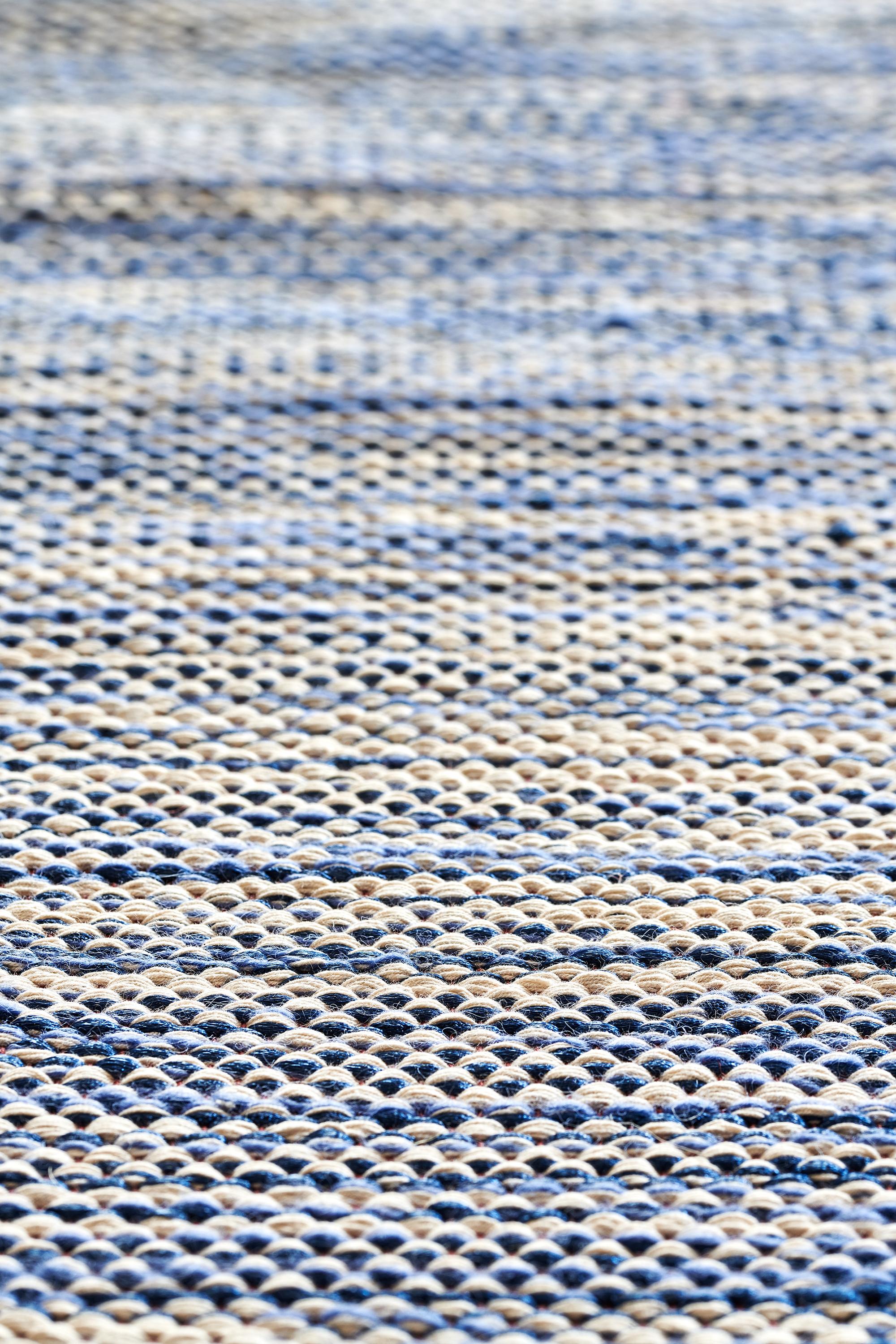 'Rivers' Handmade Woven Indoor Rug in Blue Sand by Iota In New Condition For Sale In Tel Aviv, IL