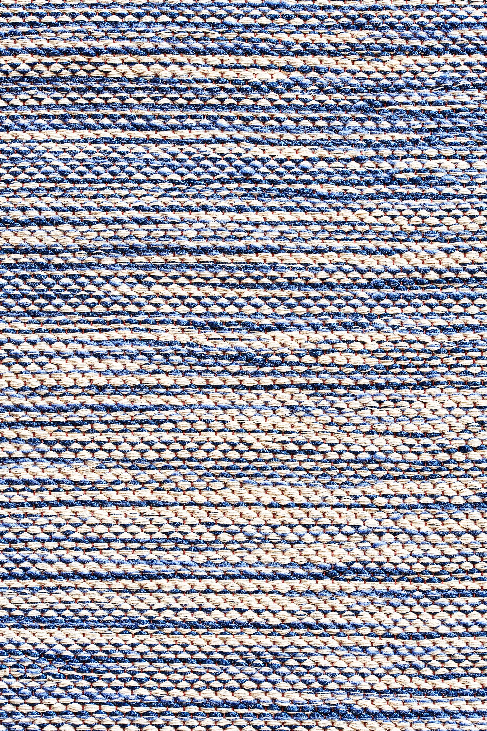 Handgewebter Indoor-Läufer „Rivers“ aus blauem Sand von Iota (21. Jahrhundert und zeitgenössisch) im Angebot