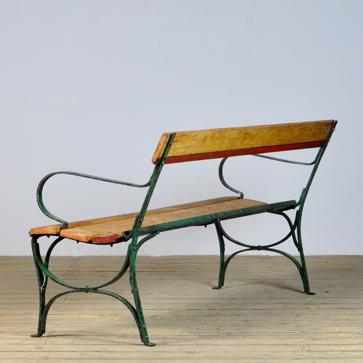 Riveted Iron Garden Bench, 1920s In Good Condition In Amsterdam, Noord Holland
