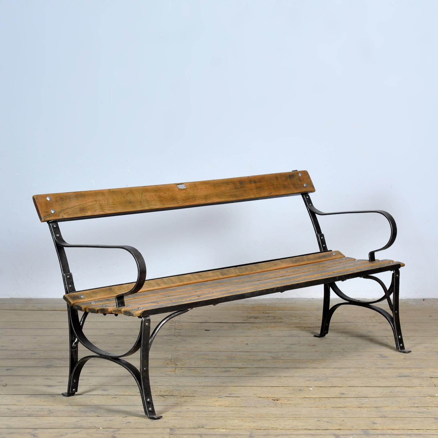 Genietete Eisen-Parkbank, 1920er Jahre (Industriell) im Angebot