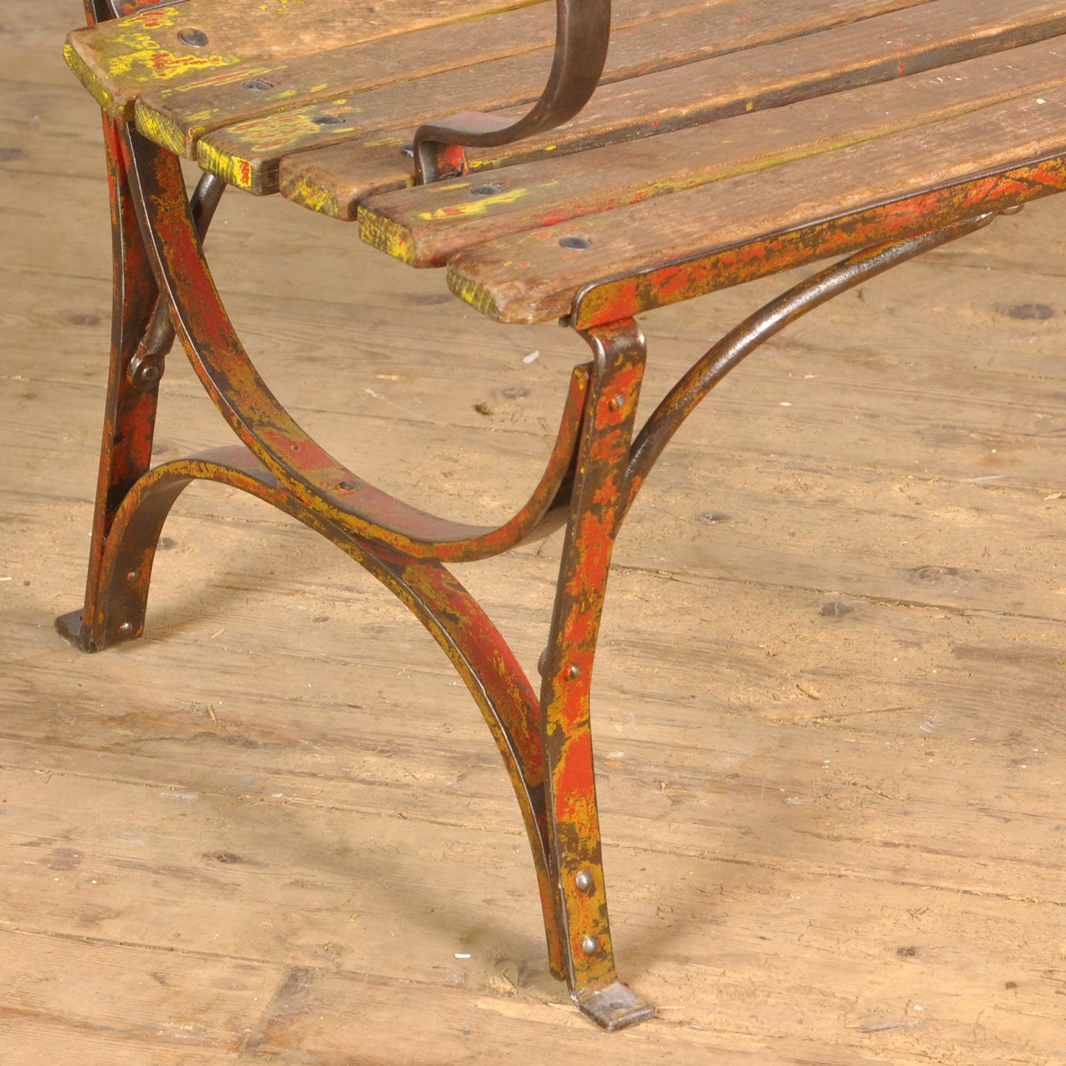 Riveted Iron Park Bench 1920s In Good Condition For Sale In Amsterdam, Noord Holland