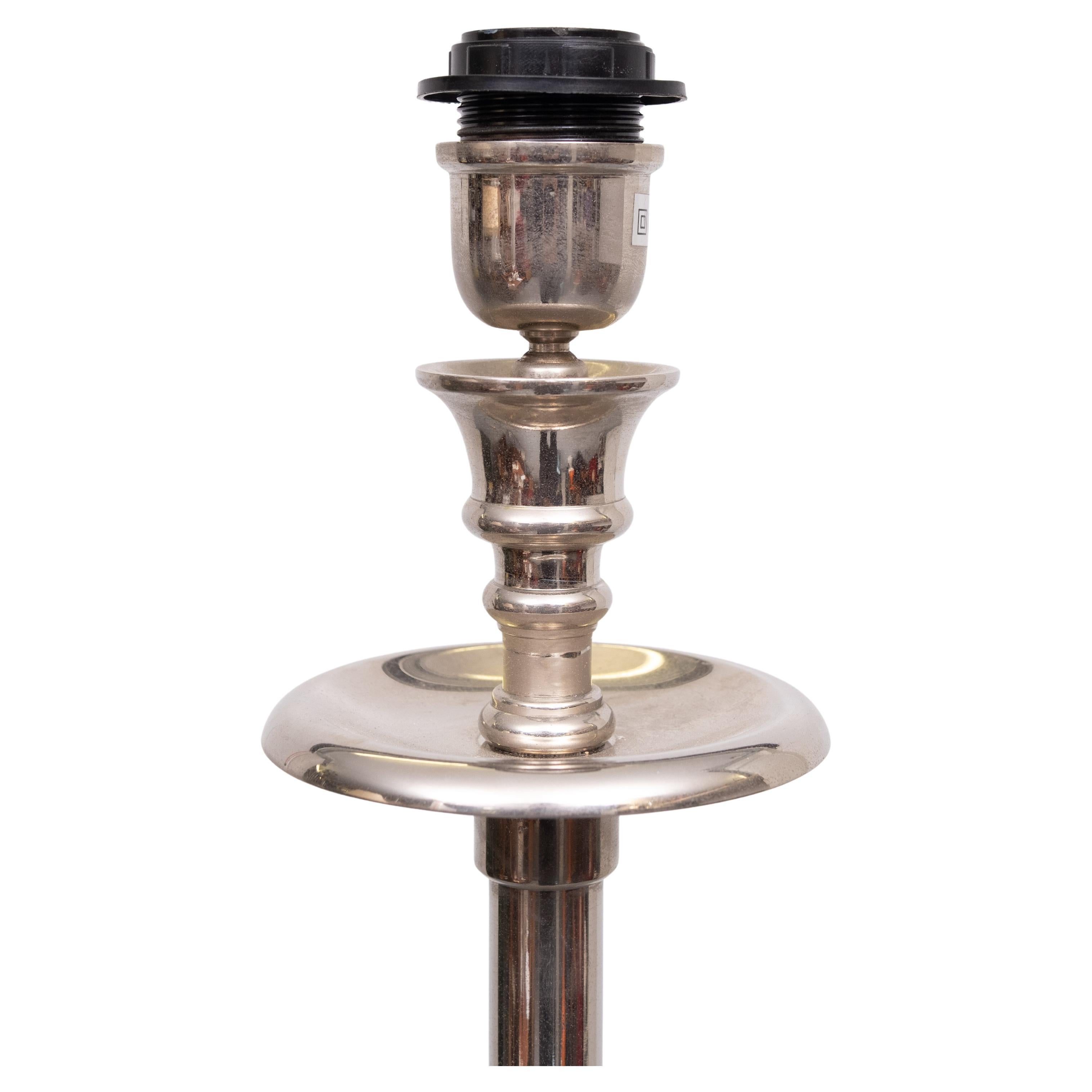 Very nice Butler Tray table Floor lamp . Manufactured by Riviéra Maison 
Chrome frame .comes with its original shade . 