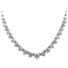 Collar Riviera Engastado con Tres Puntas 10.45CT Oro Blanco 14K
