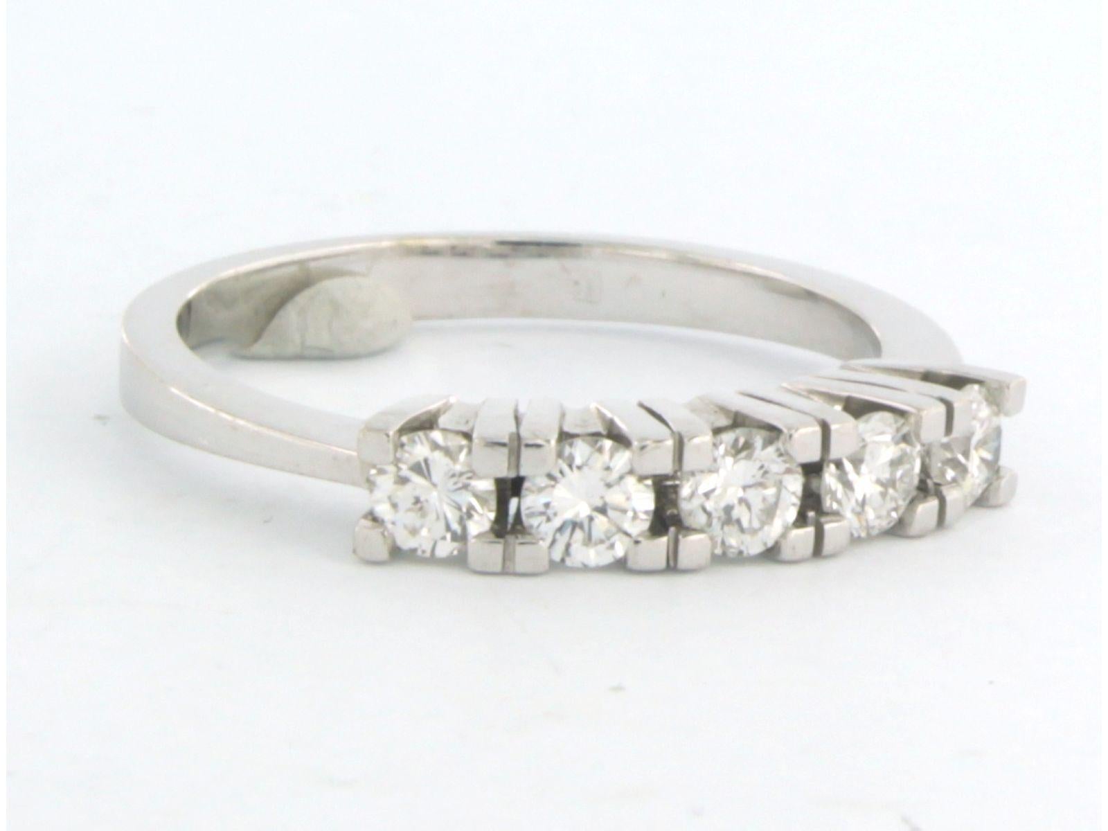 Modern Riviera ring with brilliant cut diamonds up to 0.73ct 14k white gold For Sale