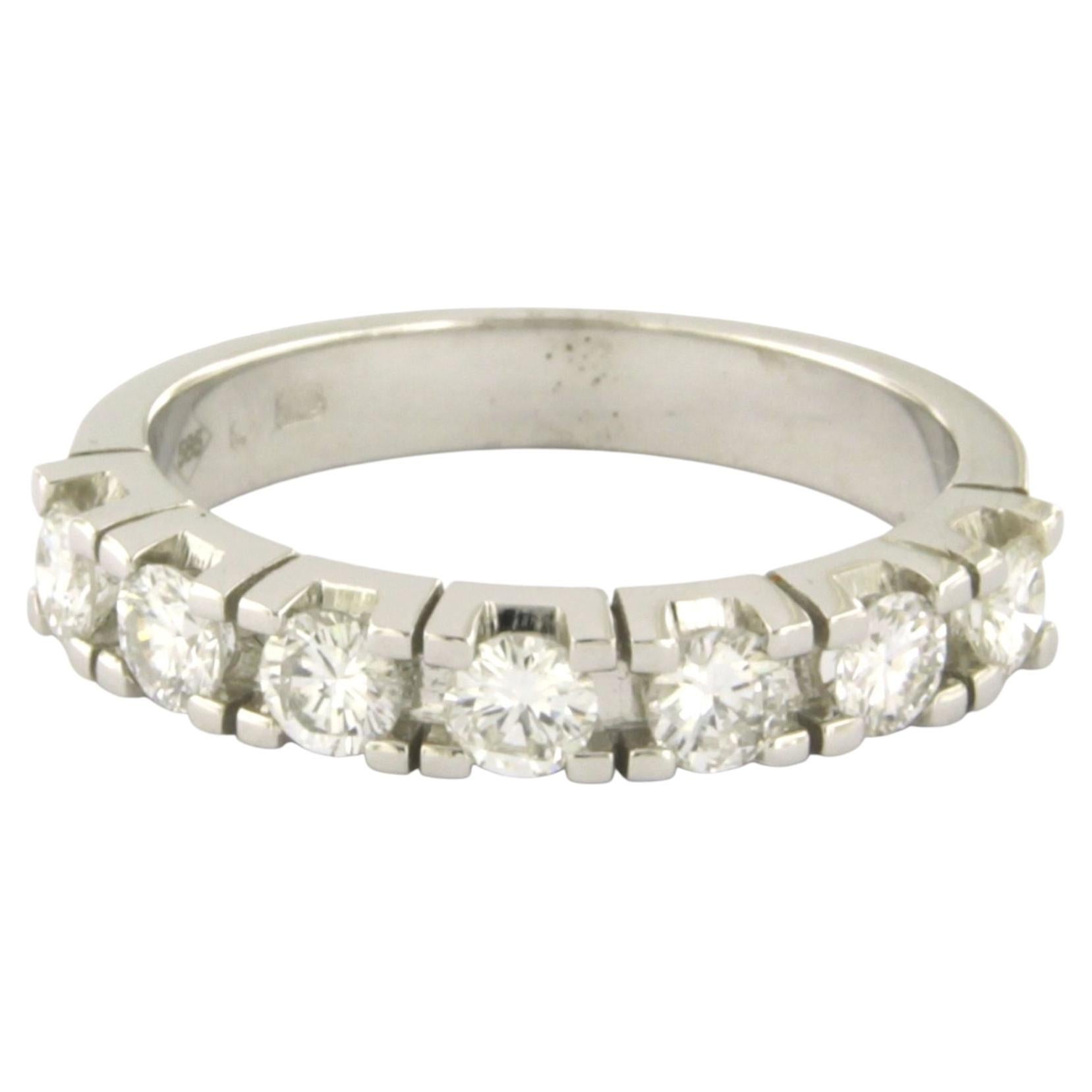 RiVIERA-Ring mit Diamanten im Brillantschliff bis zu 0,88 Karat, 14-karätiges Gold, 3,7 Gramm