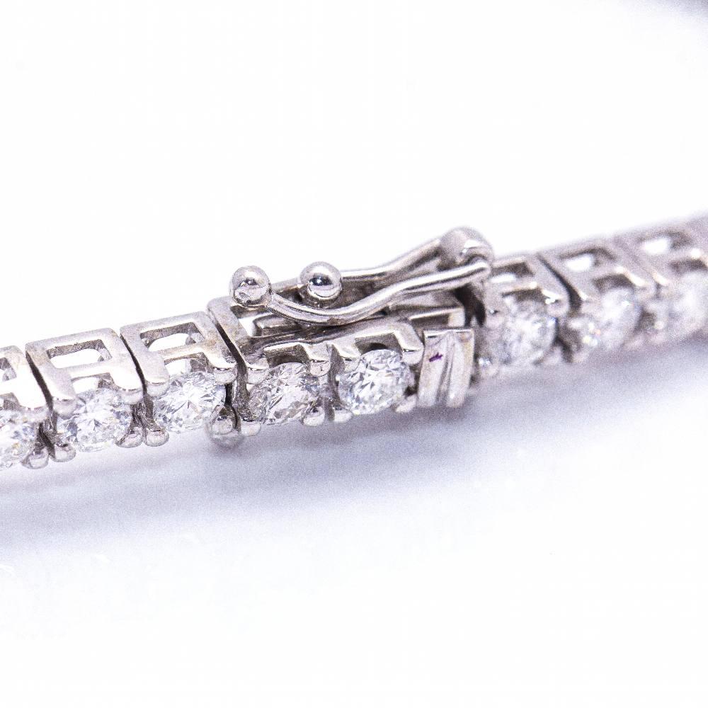 Riviere bracelet in white gold and diamonds. In New Condition For Sale In BARCELONA, ES