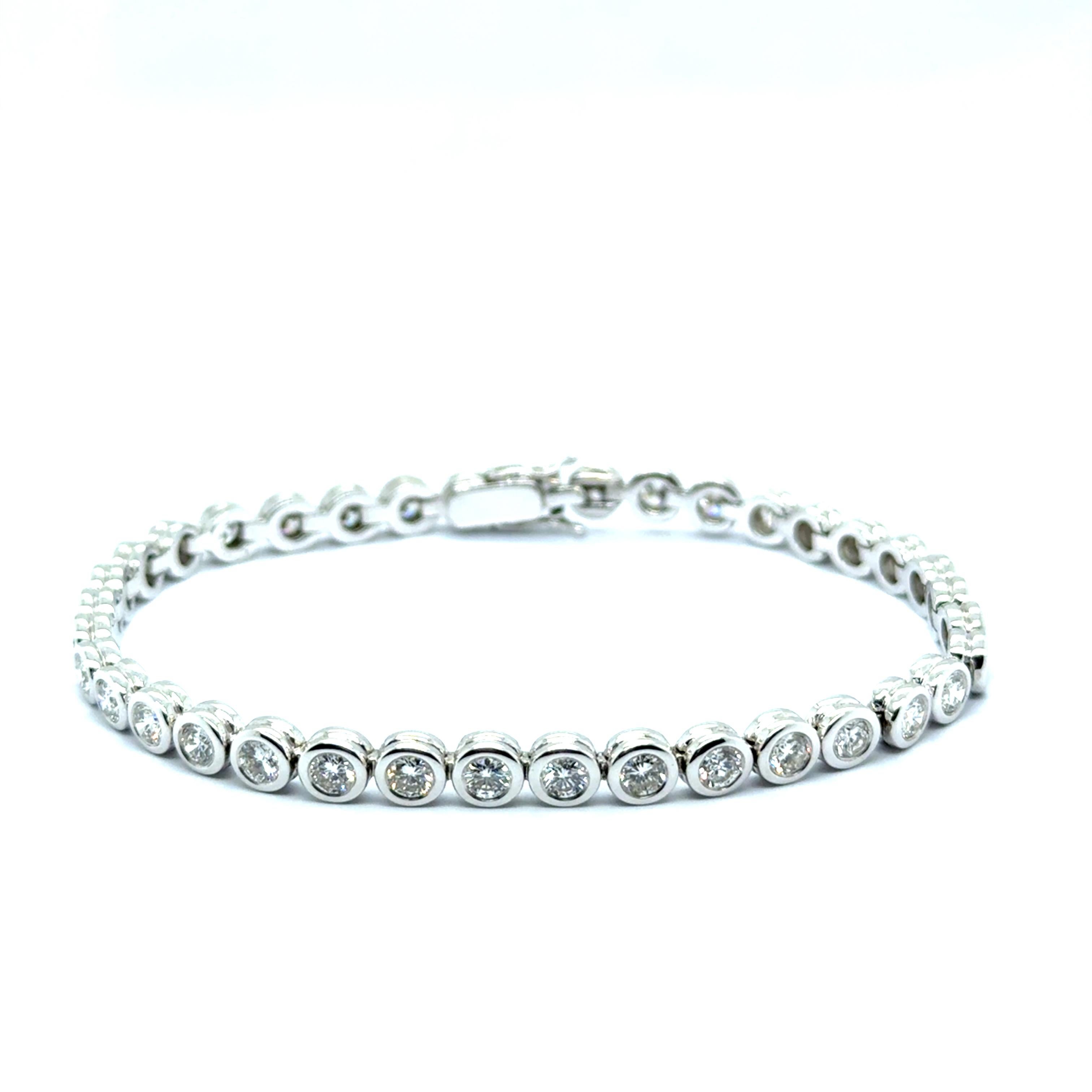 Riviere Bracelet with Diamonds in 18 Karat White Gold For Sale 10
