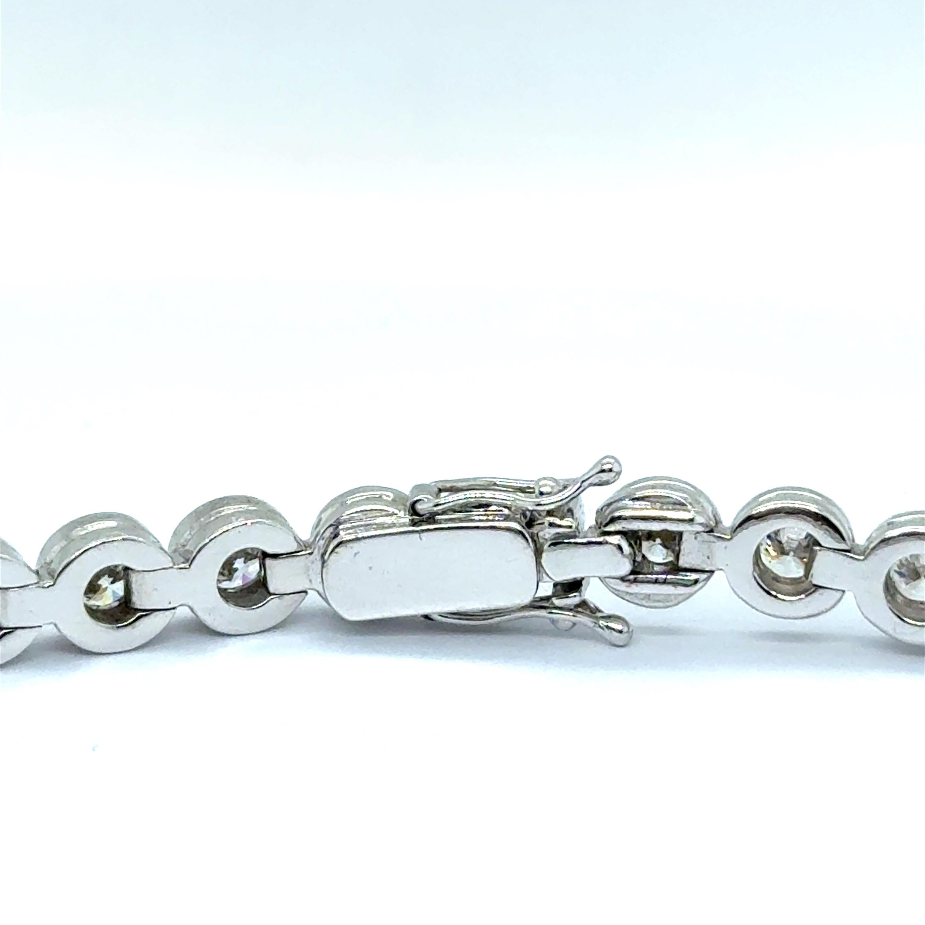 Riviere Bracelet with Diamonds in 18 Karat White Gold For Sale 1