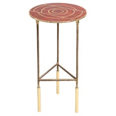 Grande table d'appoint Rivoli en laiton et pierre semi-précieuse Viya de Vikram Goyal