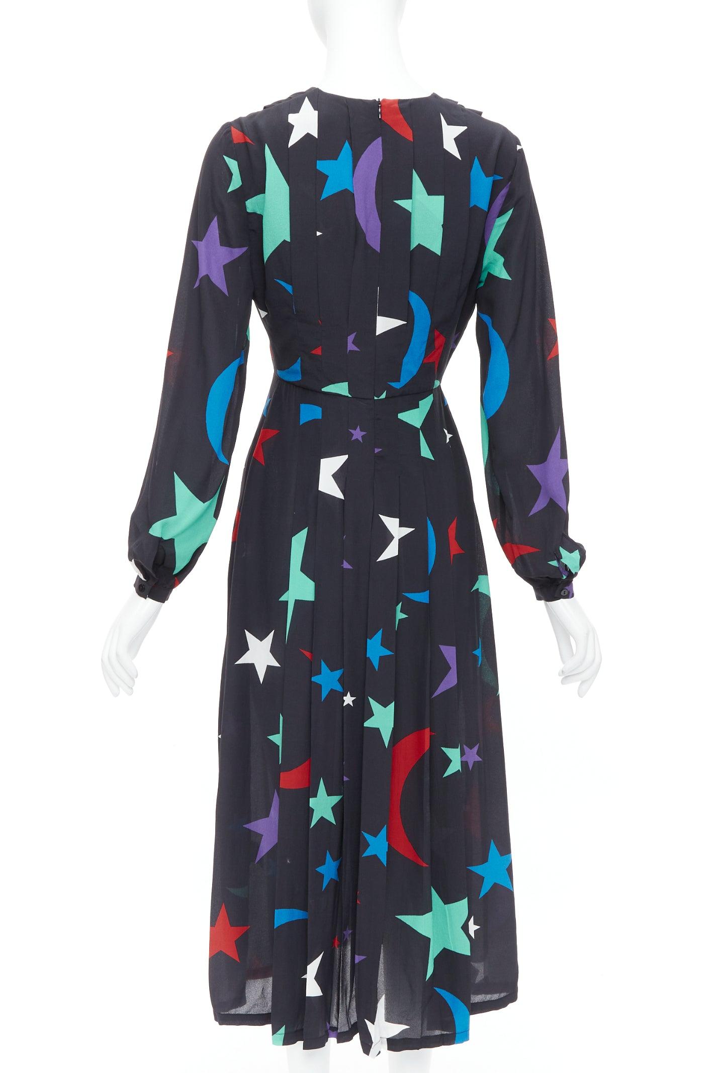 RIXO LONDON Constellation 100% soie noire imprimé étoiles Robe col V S Bon état - En vente à Hong Kong, NT