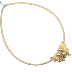 Collier RIZ en or 18 carats avec perle dorée des mers du Sud et diamants