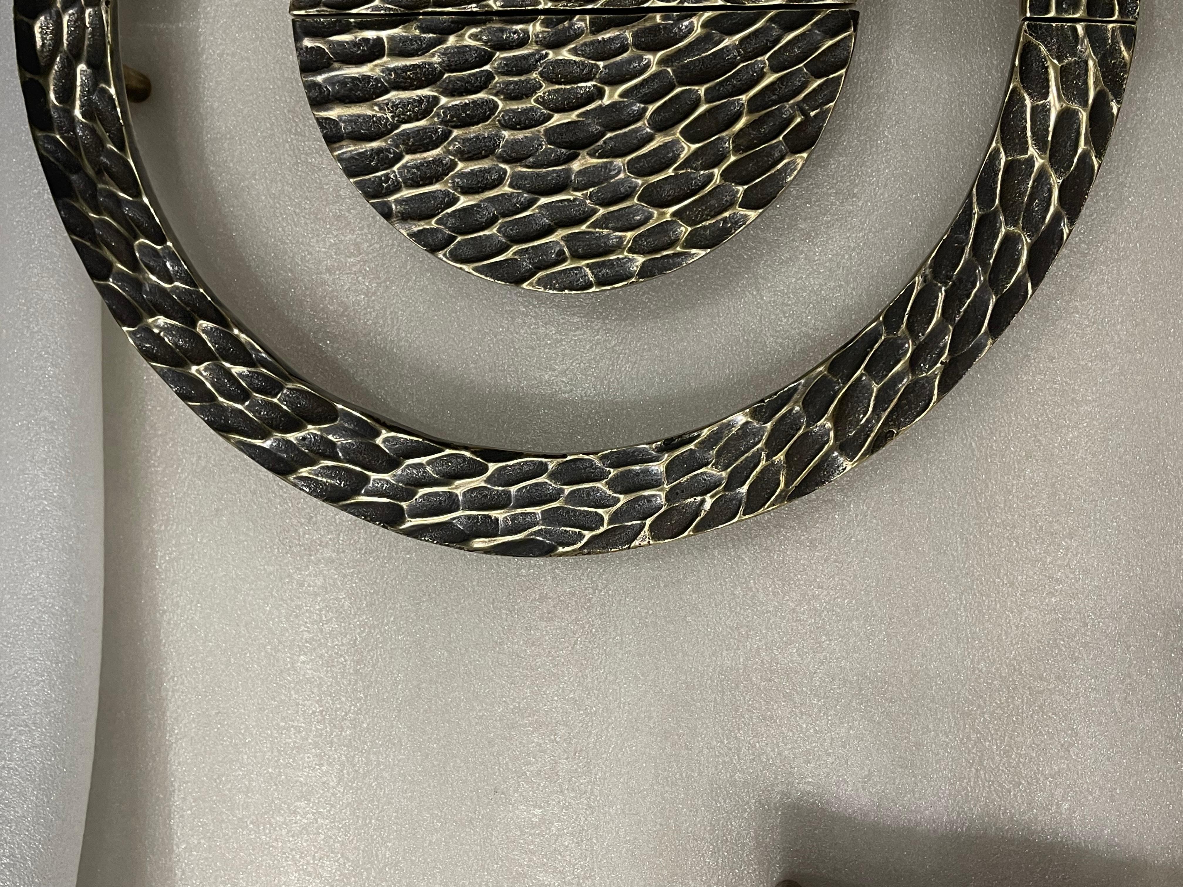 XXI secolo e contemporaneo Set di maniglie per porte Hive di RIZO in ottone invecchiato in vendita
