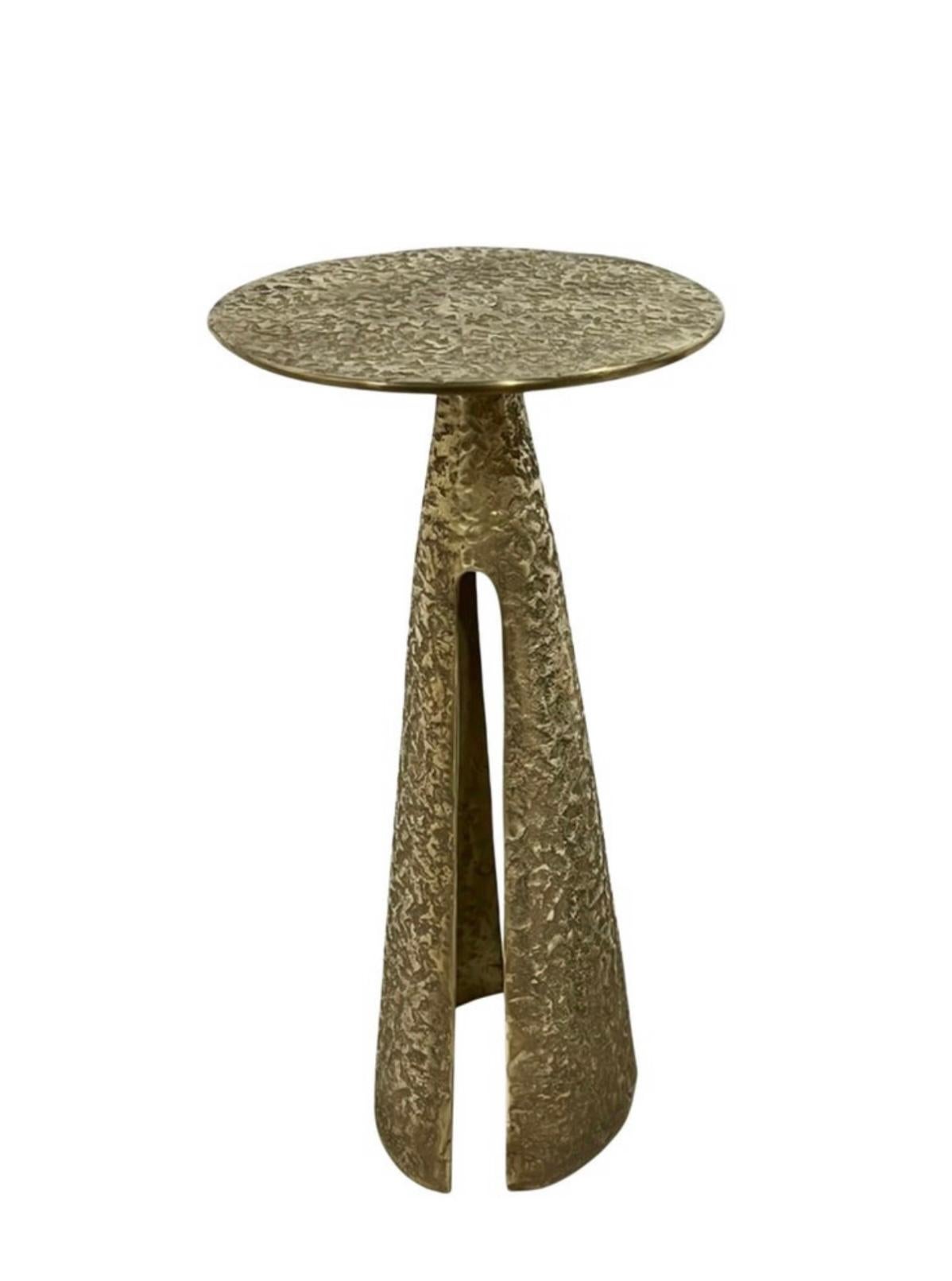 Modern Rizo Konne Side Table In Solid Brass For Sale
