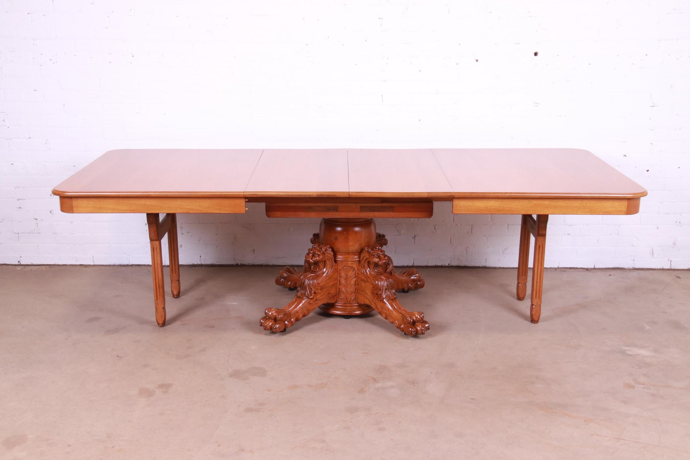 R.J. Horner Antique Victorian Oak Pedestal Dining Table with Carved Lions For Sale 11