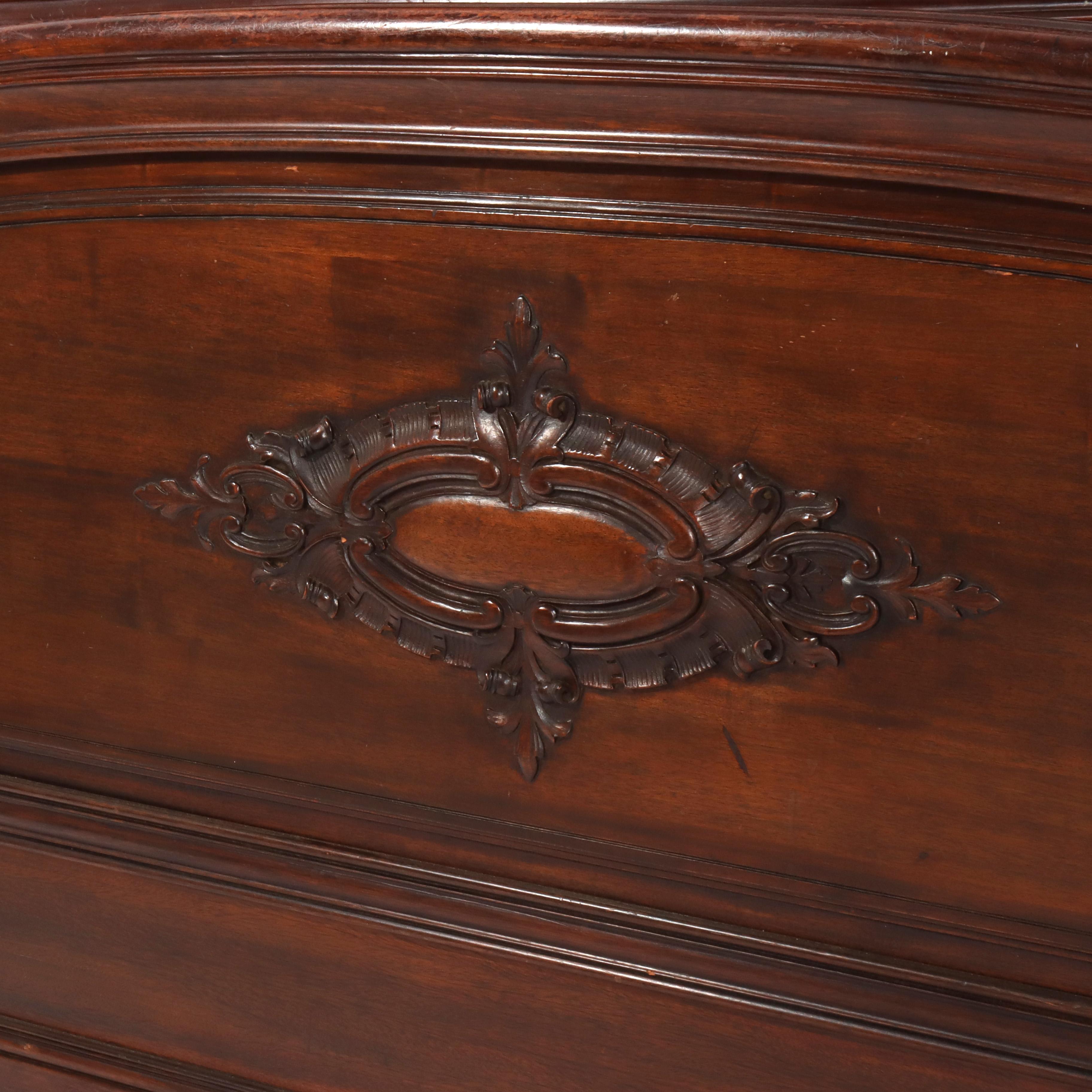 RJ Horner Schule geschnitzt Mahagoni Queen Size Bett Kopf-und Fußteile Circa 1890 (19. Jahrhundert) im Angebot