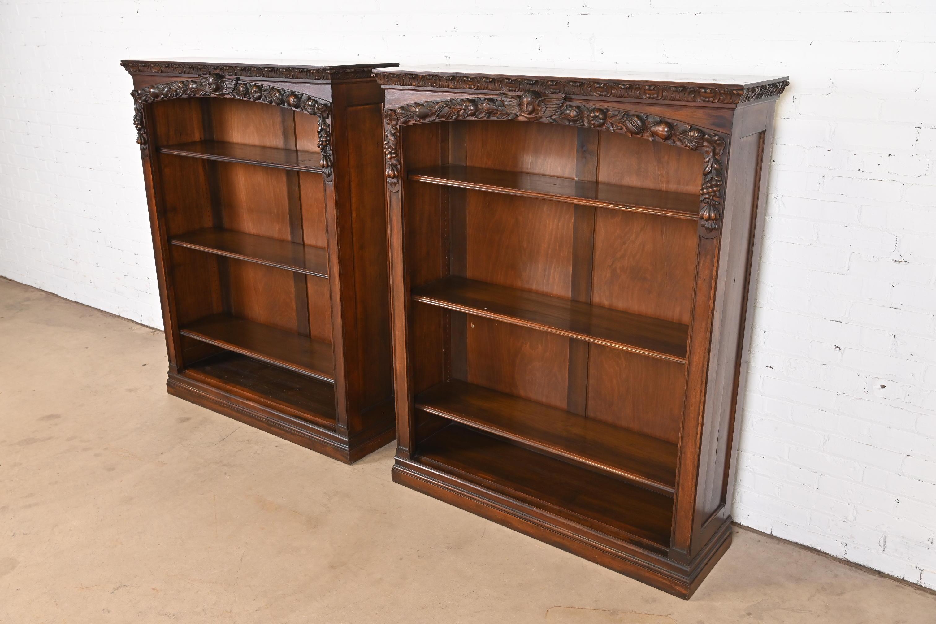 R.J. Horner Style Antique Victorian Renaissance Revival Carved Walnut Bookcases In Good Condition For Sale In South Bend, IN