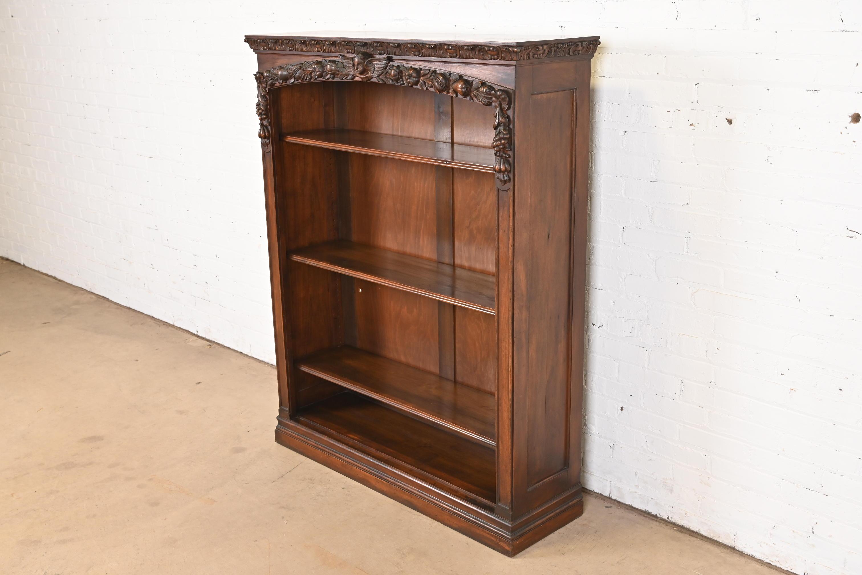 R.J. Horner Style Antique Victorian Renaissance Revival Walnut Bookcase In Good Condition For Sale In South Bend, IN