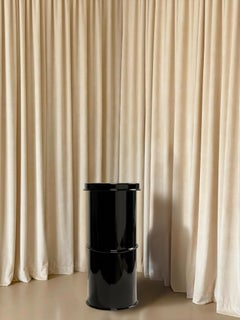 RL 08 Cylindrical Pedestal in Licorice Glossy Varnished Aluminum by CASPAL
