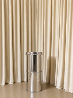 RL 08 Cylindrical Pedestal in Mirror-Polished Aluminum by CASPAL