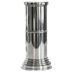 RL 09 Cylindrical Pedestal in Mirror-Polished Aluminum by CASPAL
