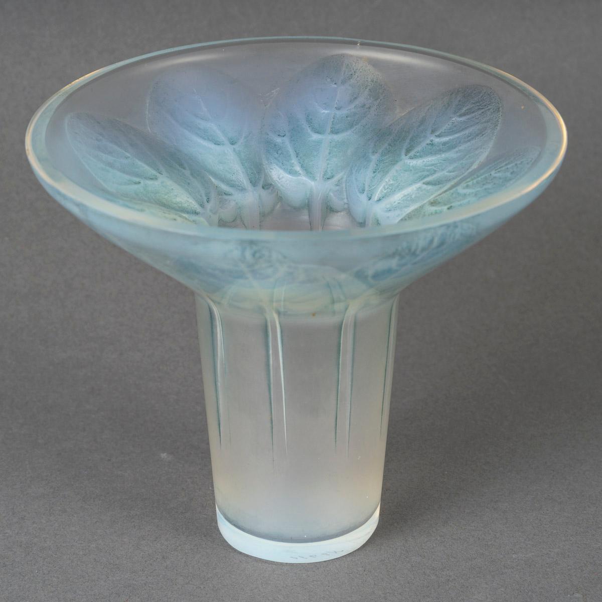 Vetro R.LALIQUE -1921 Vaso Violette Opalescente. in vendita