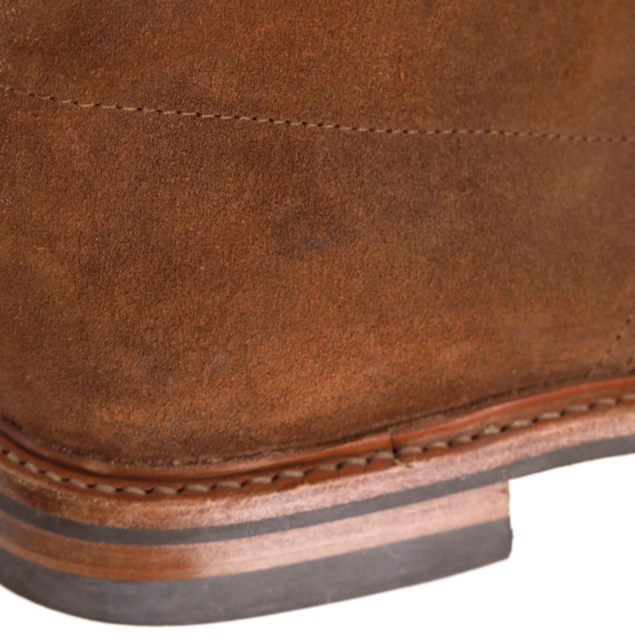 R.M. Williams Waxed Suede Lace-Up Boots en vente 5