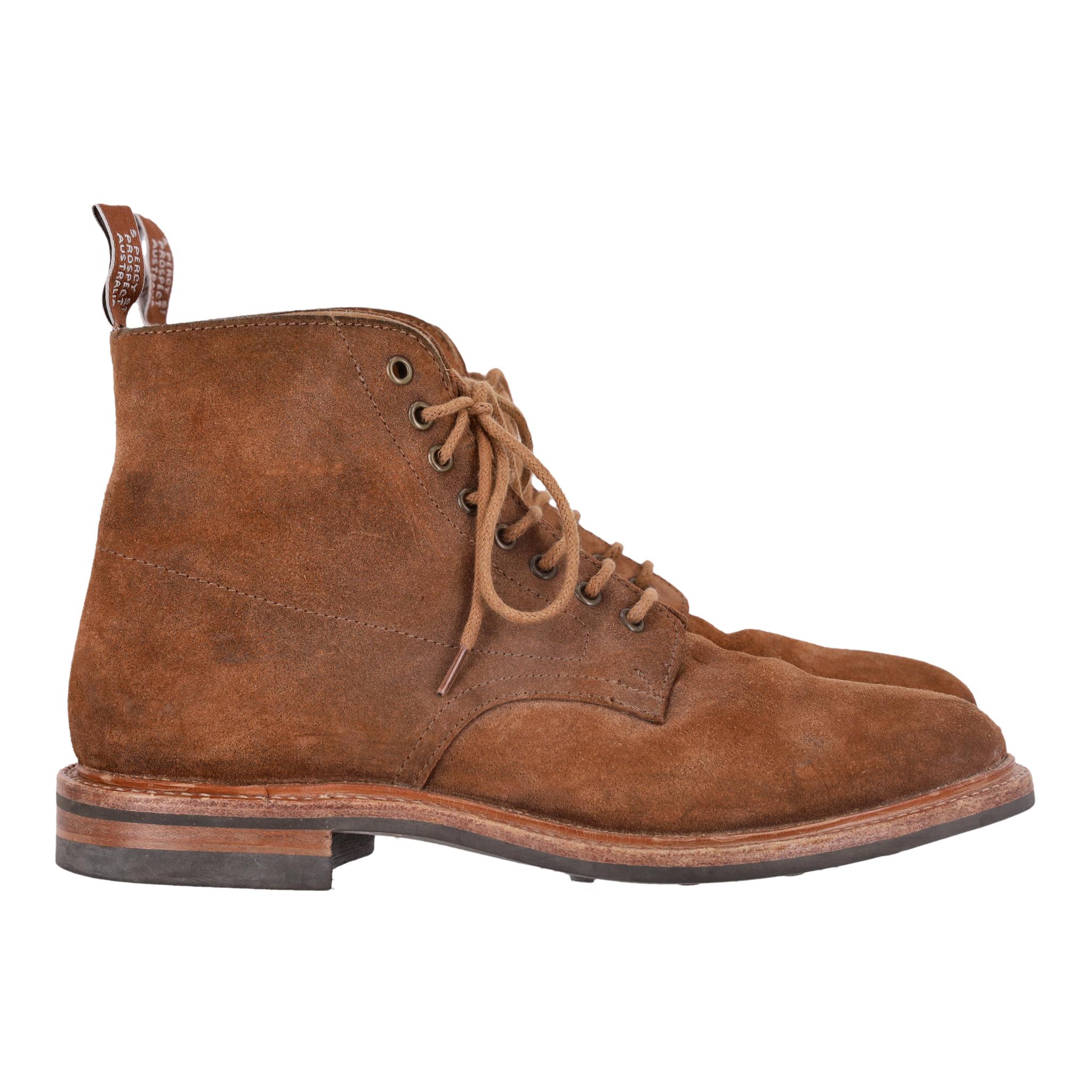 Marron R.M. Williams Waxed Suede Lace-Up Boots en vente