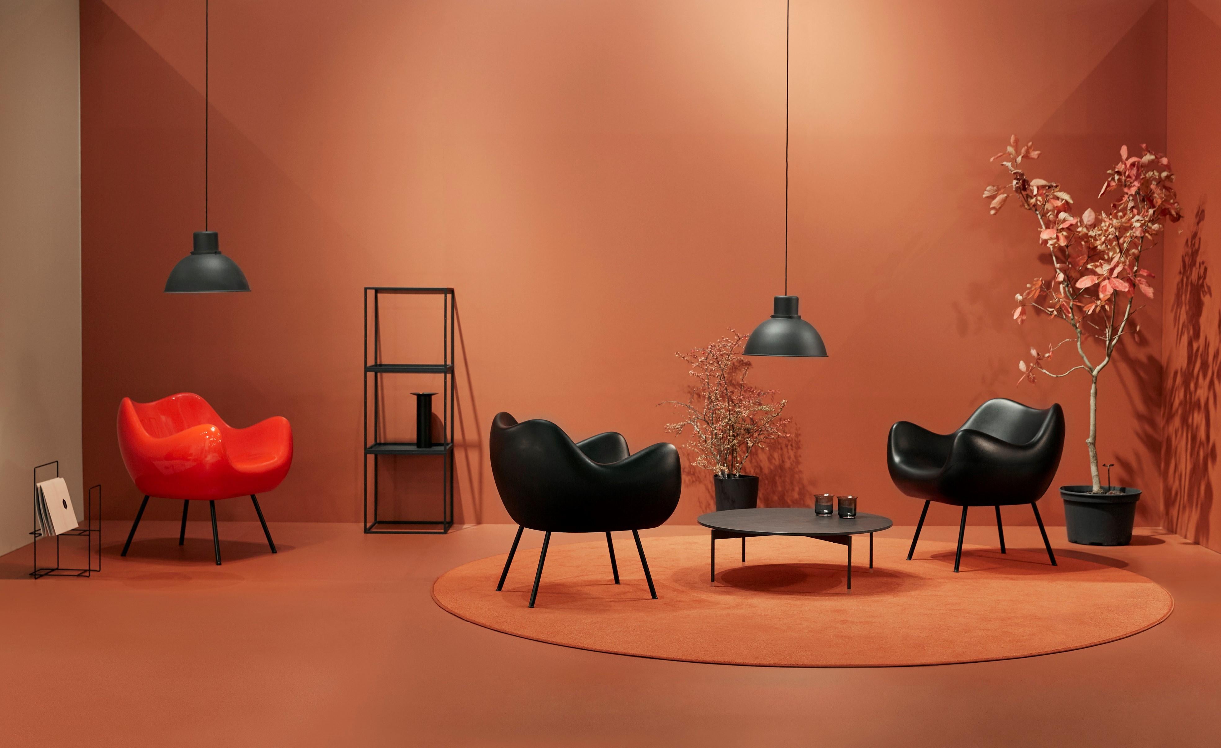 RM58 Soft Step ST-11 Fabric Seat And Powder-Coated Black Steel Armchair by VZOR For Sale 5
