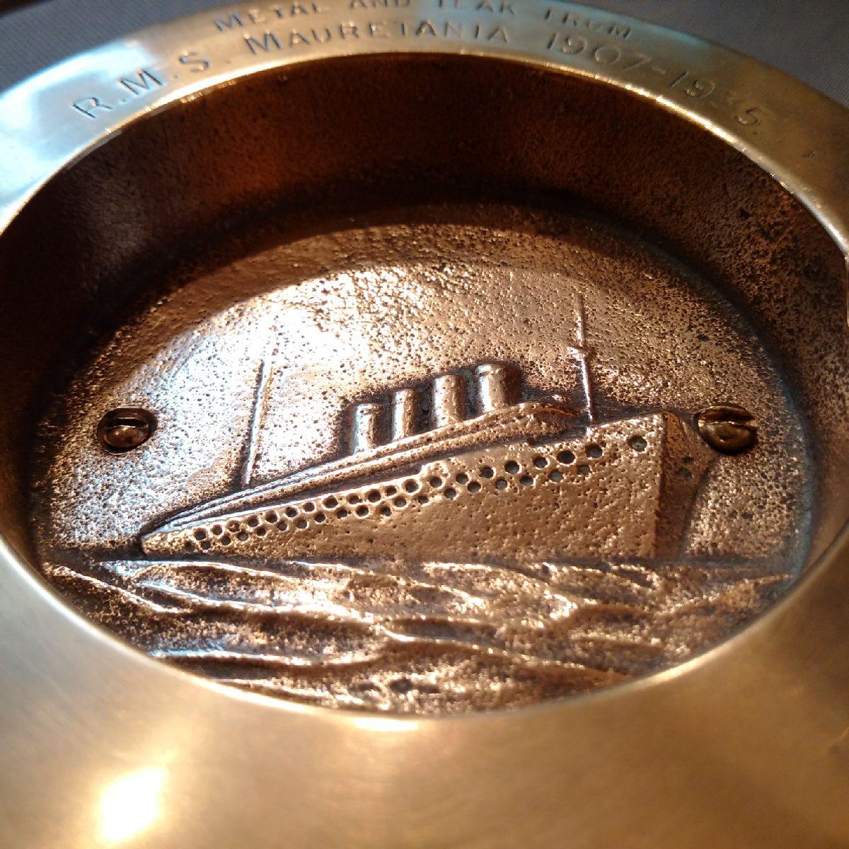 R.M.S Mauretania Ashtray In Good Condition In London, GB