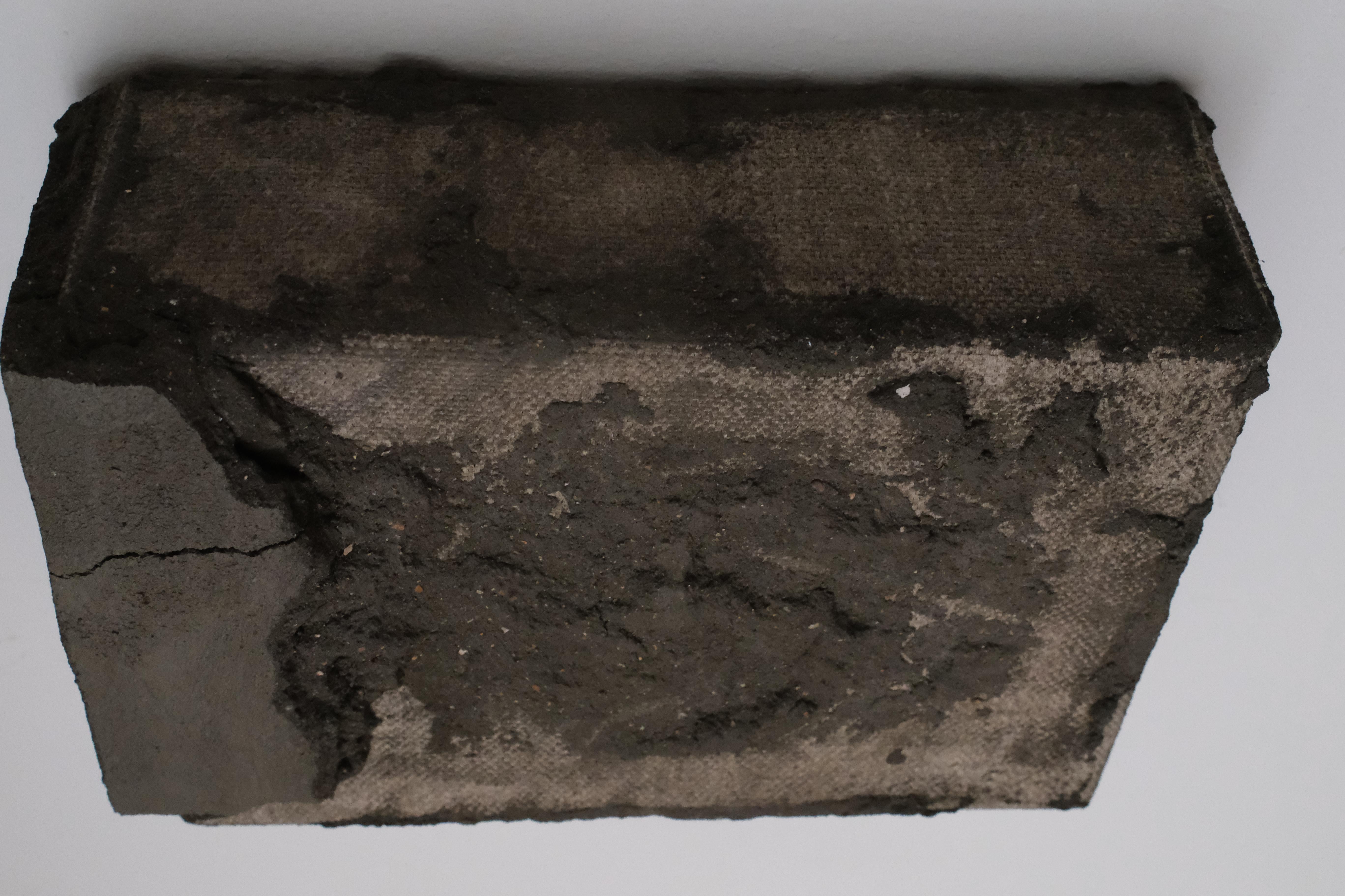 Green-Toned Mixed Media on Canvas, Concrete and Sand, 2025 -'Untitled 1811241' - Gray Abstract Sculpture by Roan Van Oort