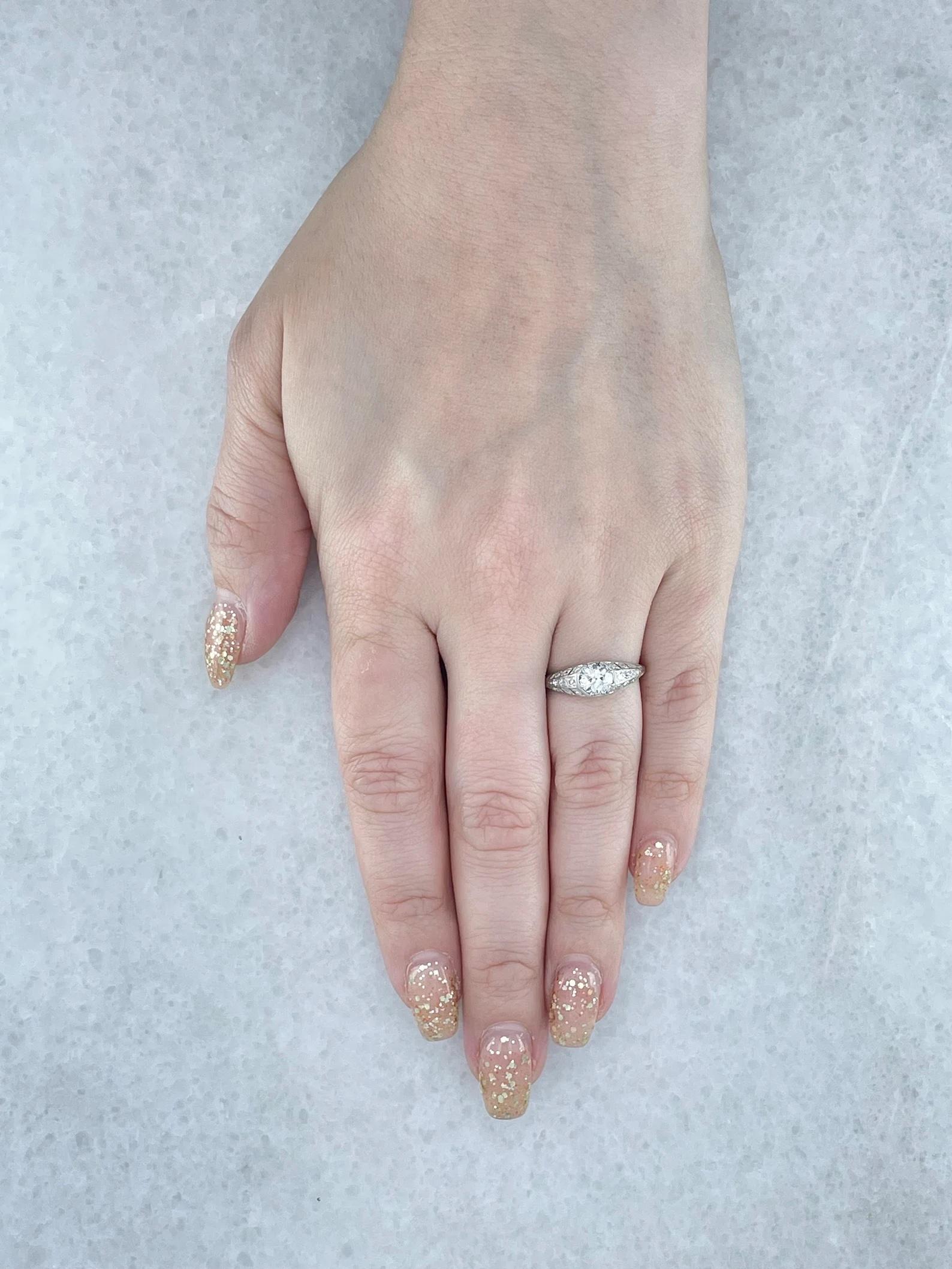 Old European Cut Roaring 20's Art Deco 1.15ctw Diamond Filigree Engagement Ring in Platinum For Sale
