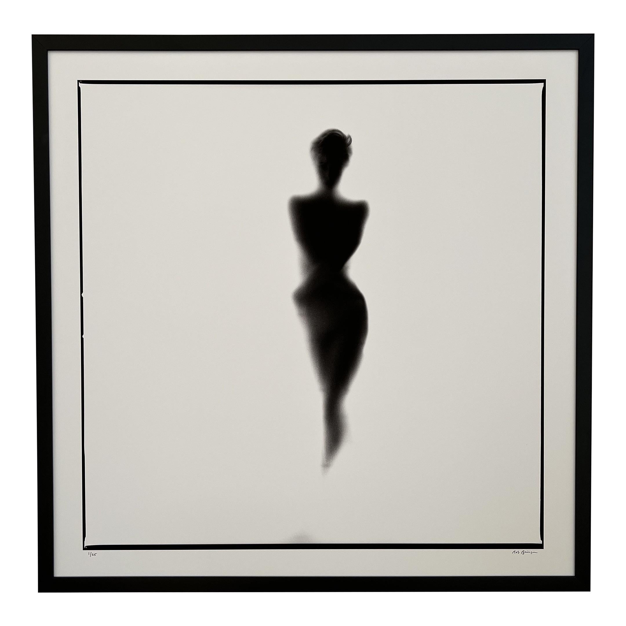 Rob Brinson   Black and White Photograph – Silouette-Reihe 