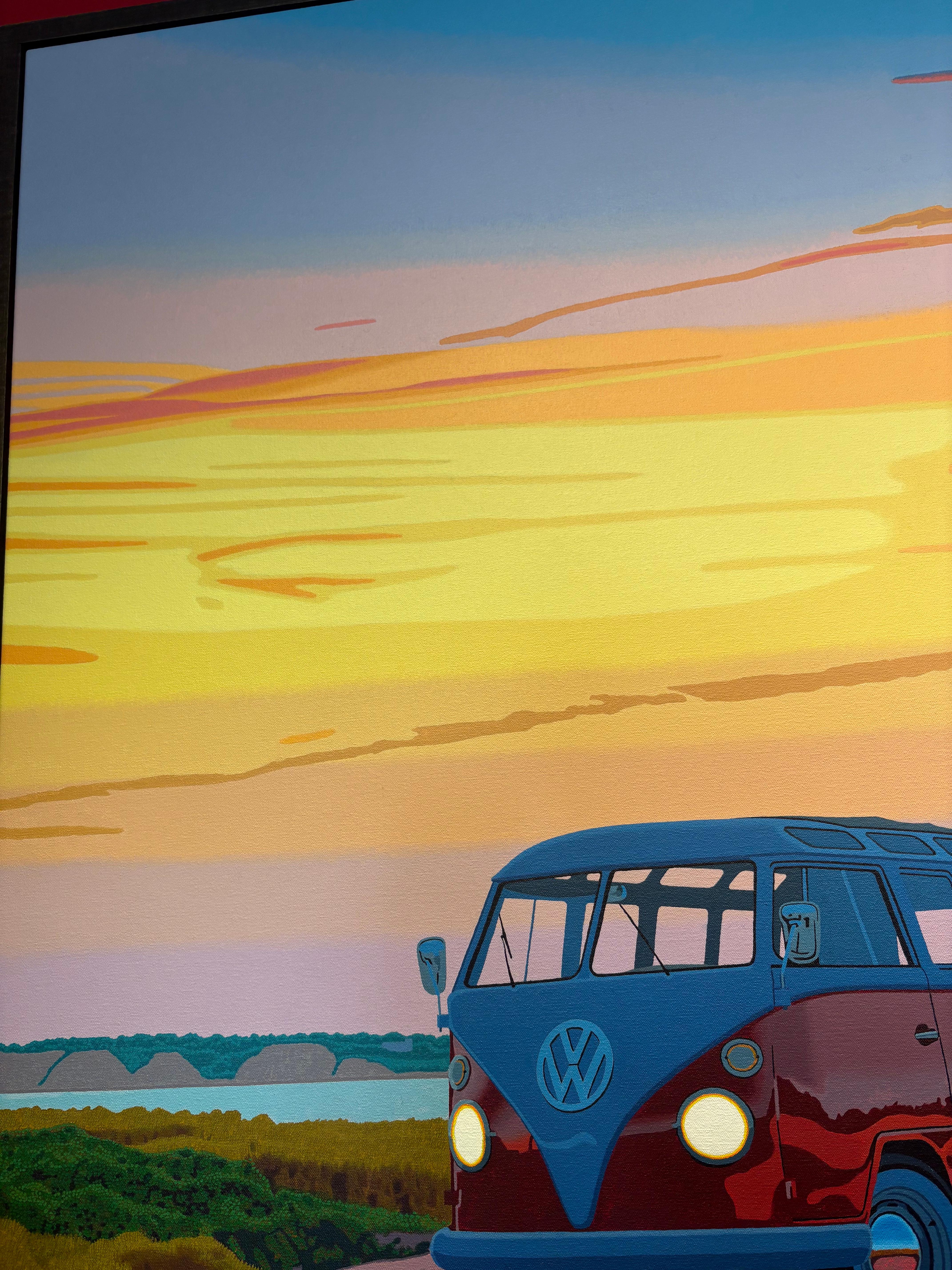 Leuchtturm und Stationwaggon „Here Comes the Sun“ am Strand am Meer im Angebot 8