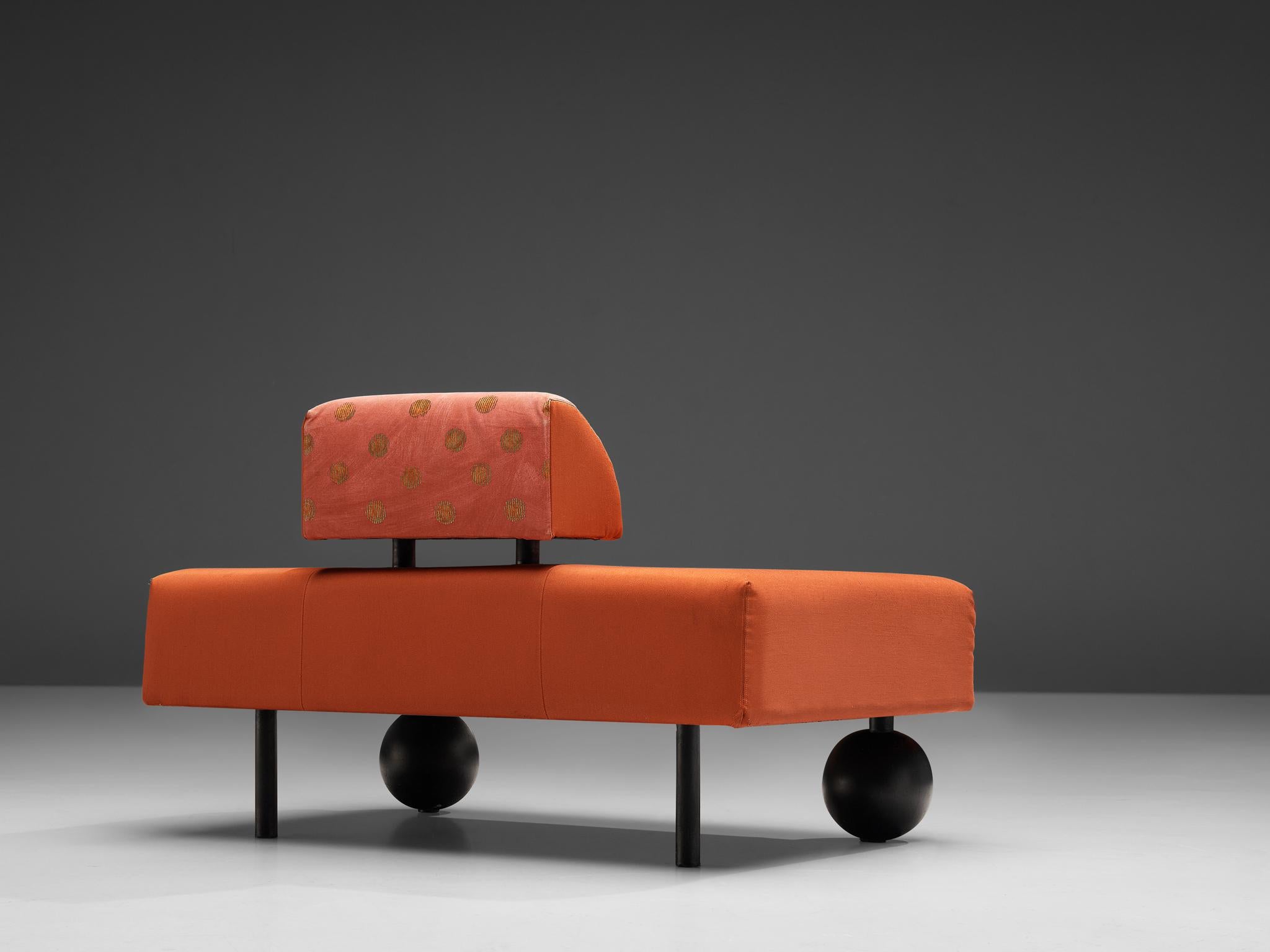 Mid-Century Modern Rob Eckhardt for Pastoe Lounge Chair 'Pouffe Garni' in Red Fabric Upholstery en vente