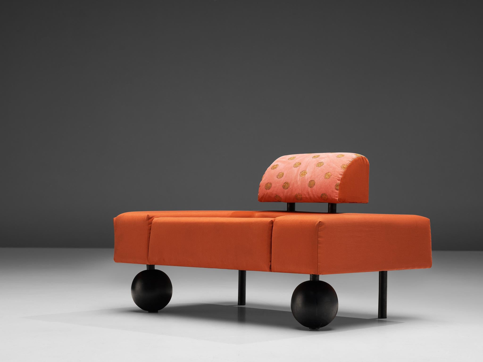 Rob Eckhardt for Pastoe Lounge Chair 'Pouffe Garni' in Red Fabric Upholstery Bon état - En vente à Waalwijk, NL