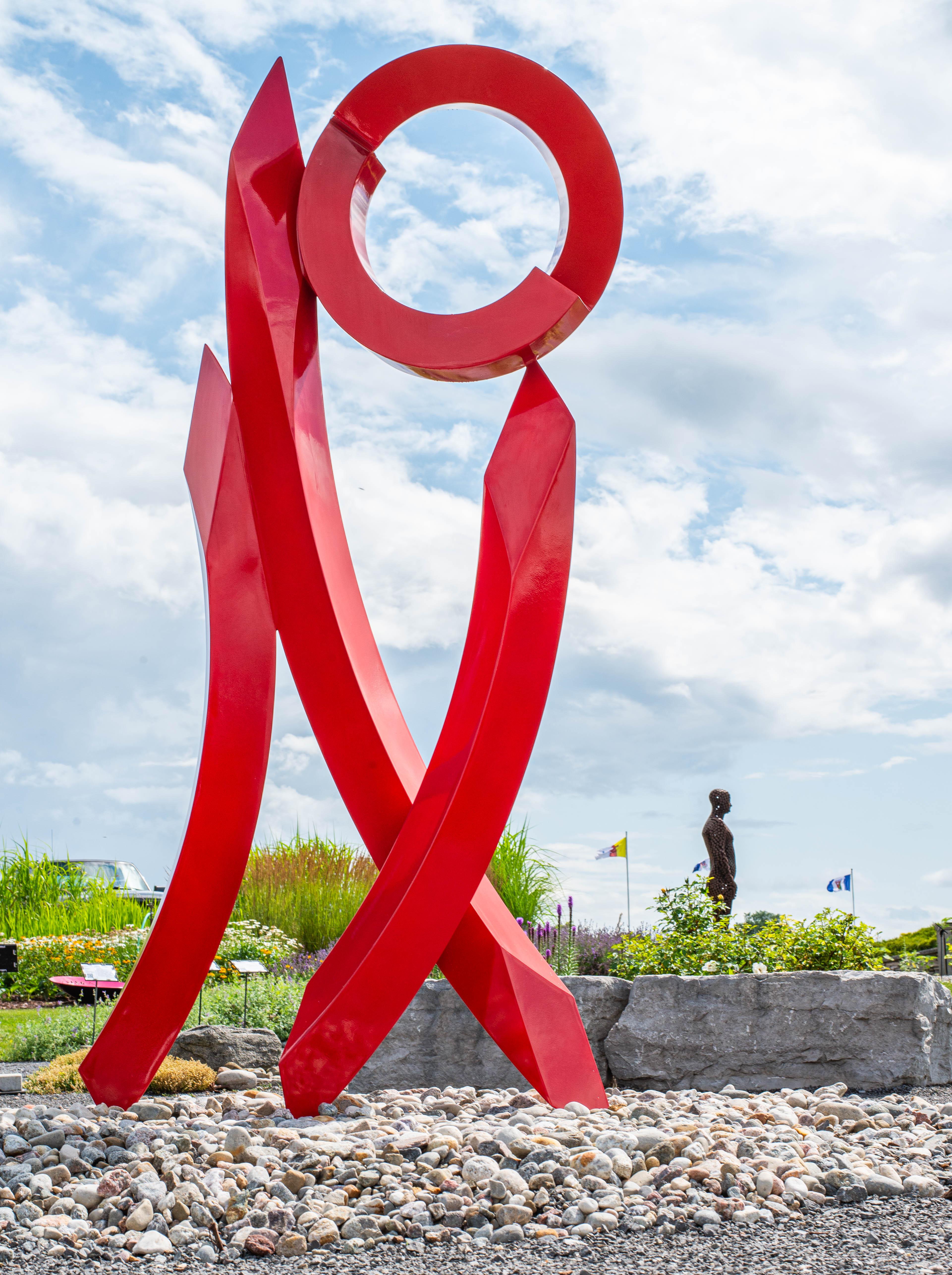 Summer Red Rhythm - sculpture d'extérieur contemporaine, abstraite, en acier inoxydable en vente 3