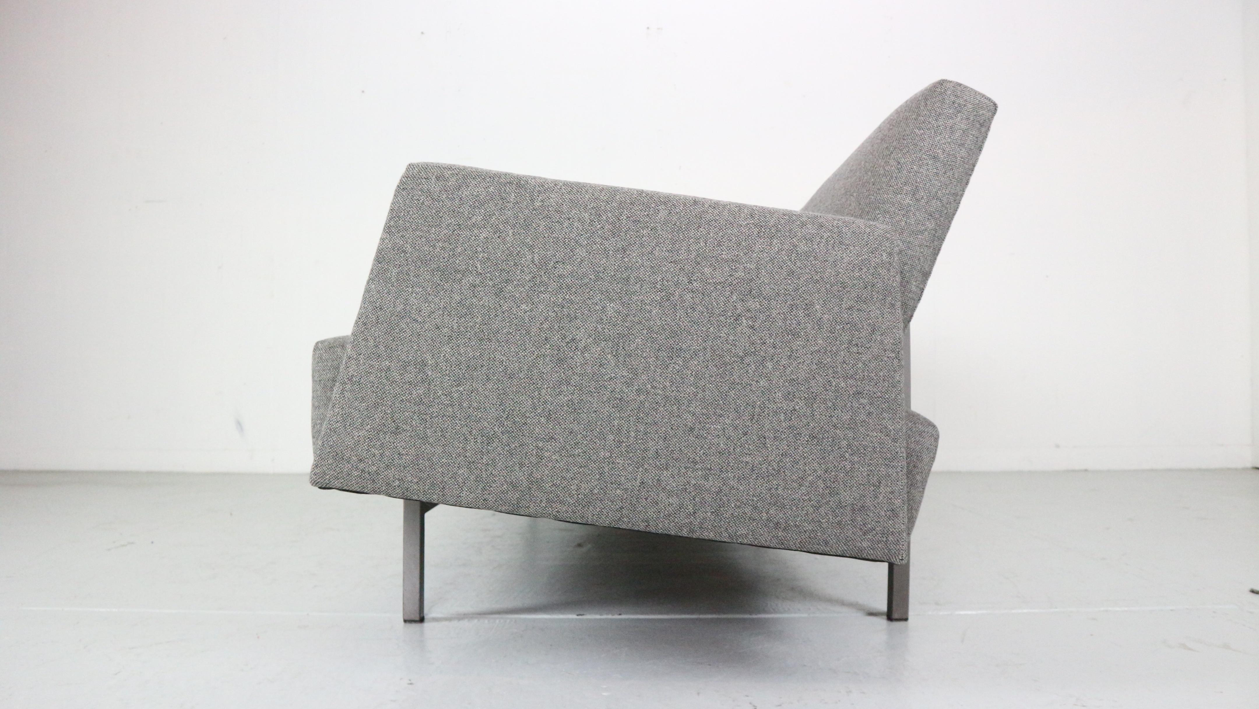 Rob Parry Newly Reupholstery Sofa/ Daybed for Gelderland, 1960 Dutch For Sale 5