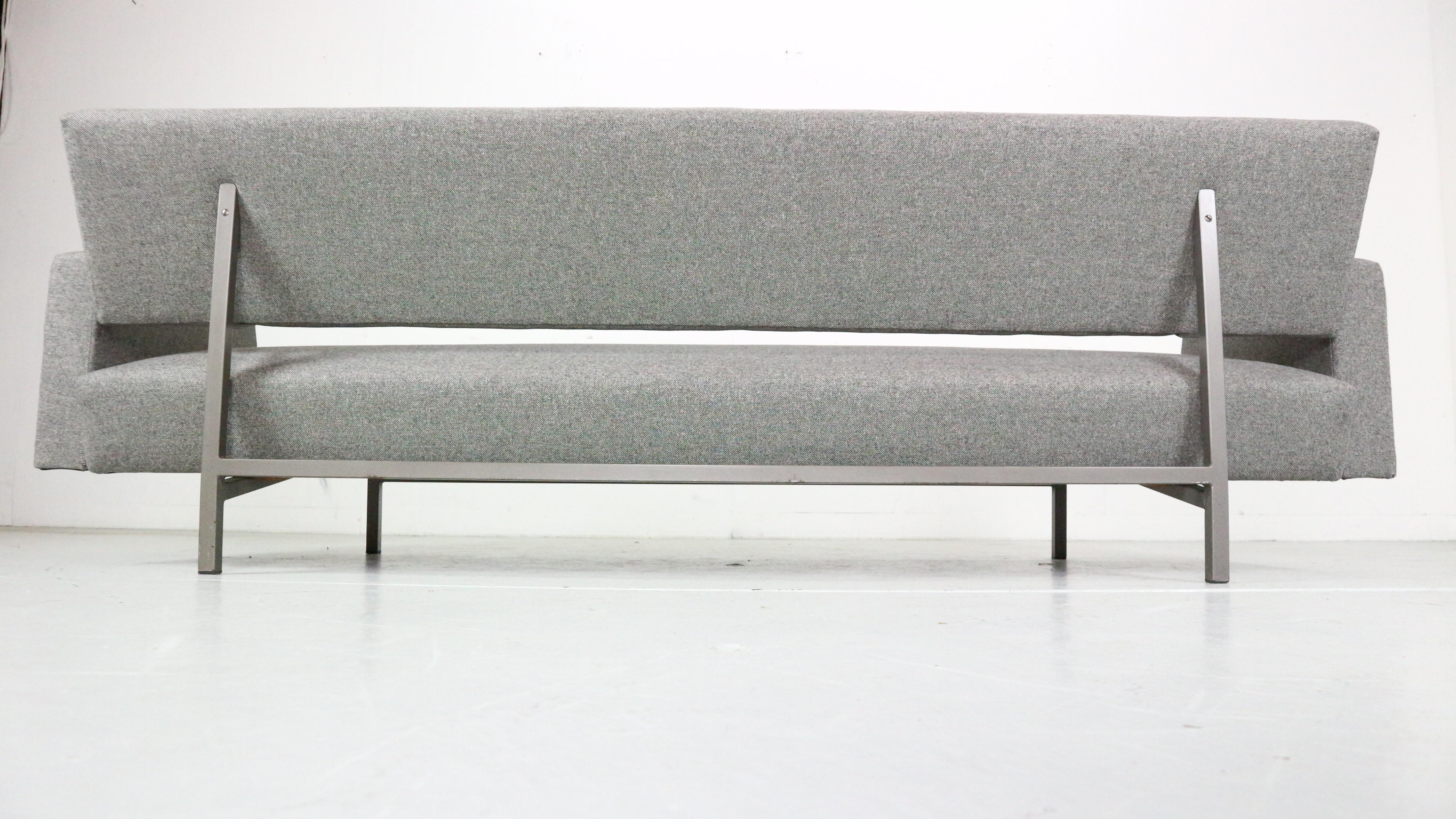 Rob Parry Newly Reupholstery Sofa/ Daybed for Gelderland, 1960 Dutch For Sale 7