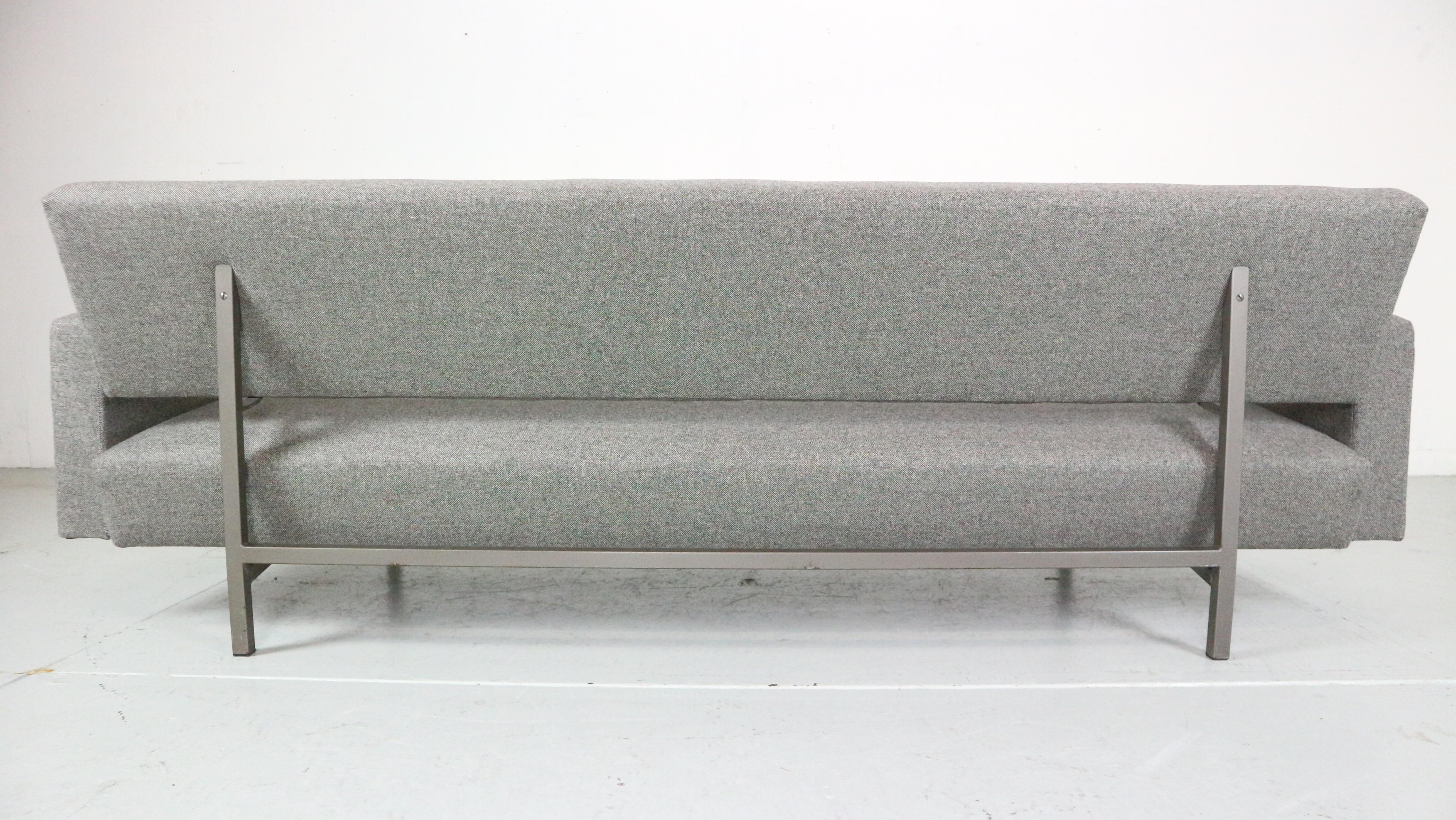 Rob Parry Newly Reupholstery Sofa/ Daybed for Gelderland, 1960 Dutch For Sale 8