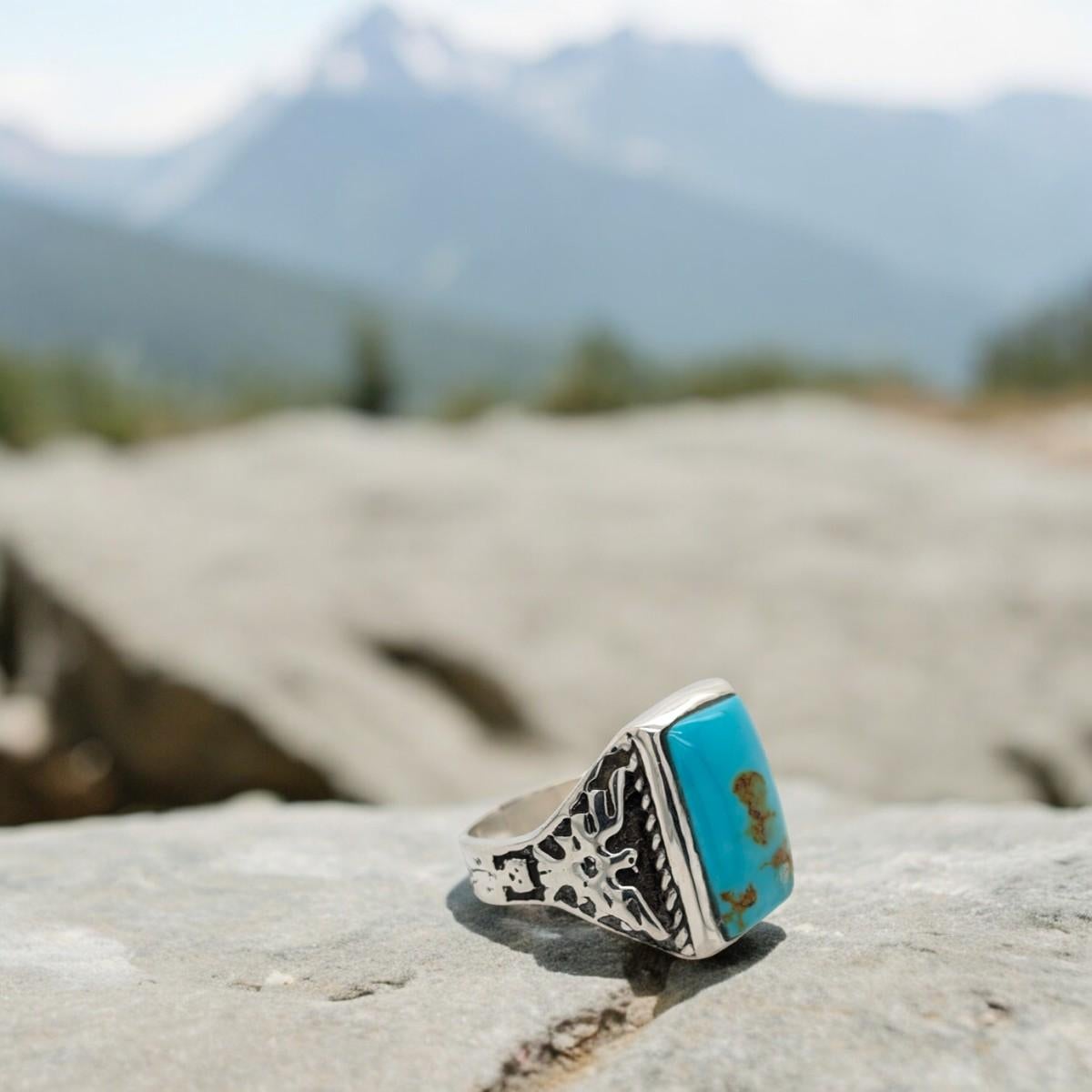 Rob Sherman's Eagle Pass: Handcrafted Sterling Silver Kingman Turquoise Ring 1