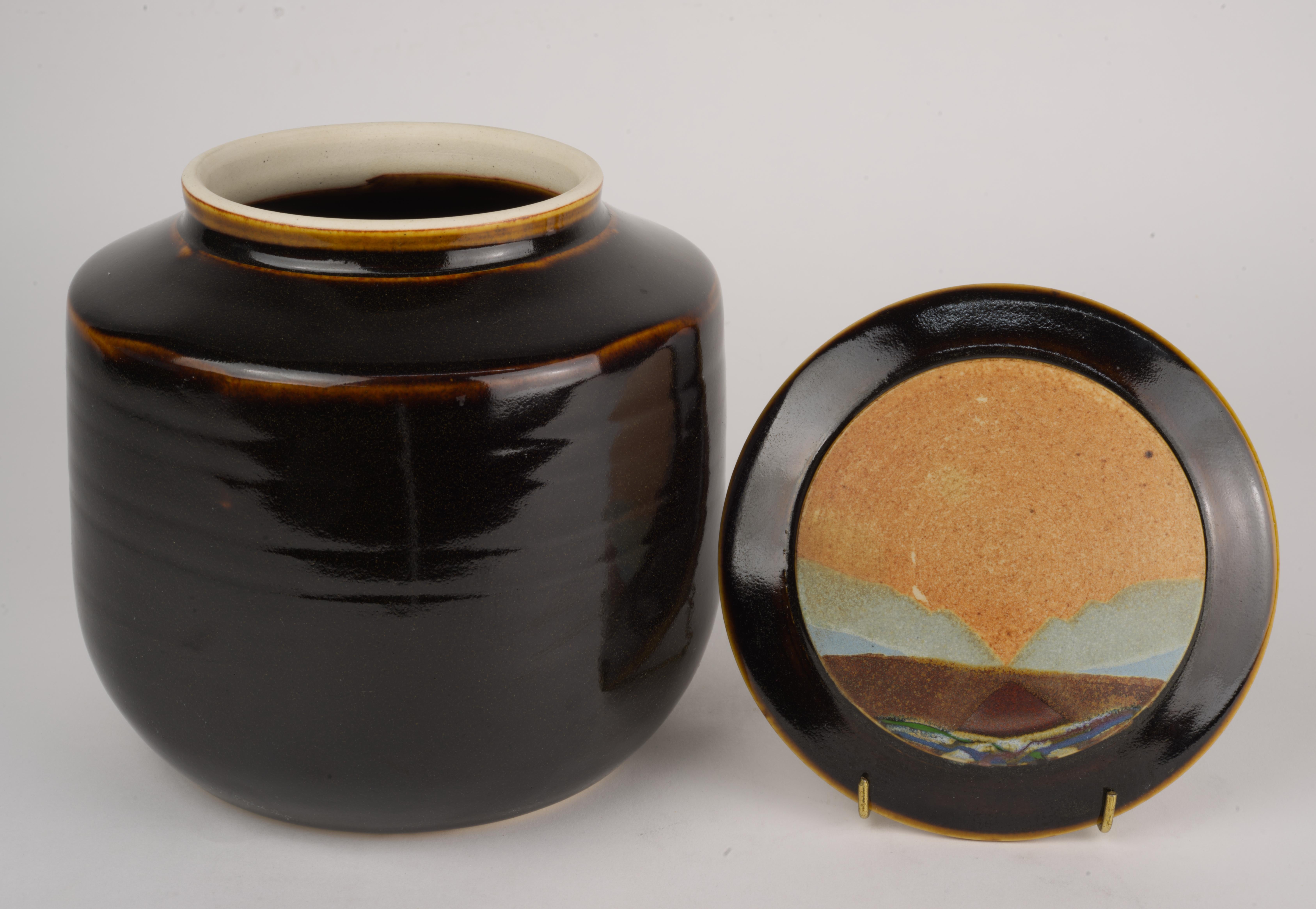 Vernissé Rob Wiedmaier Covered Vessel Jar Organic Landscape Medium (Jarre couverte paysage organique) en vente
